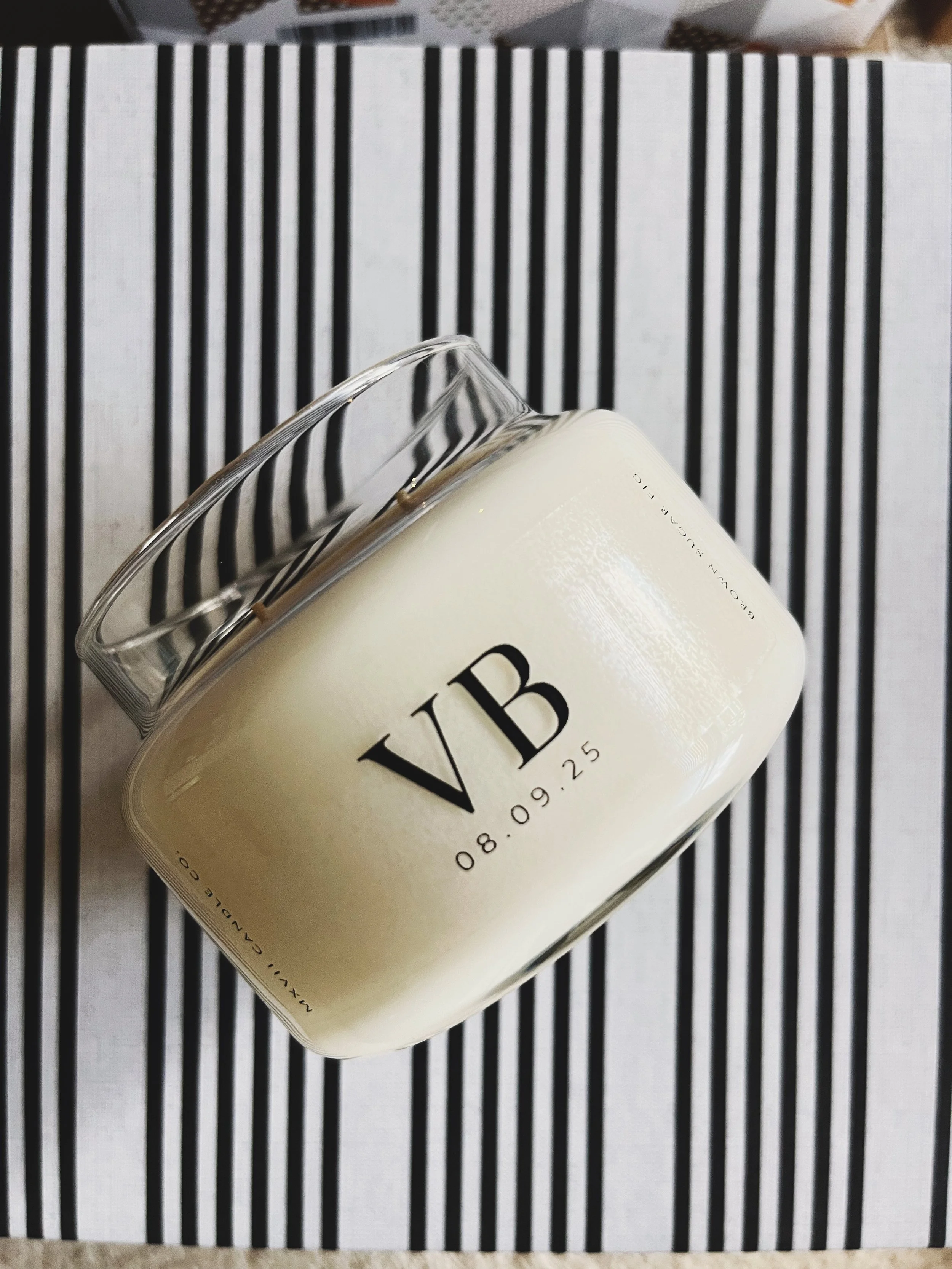 custom wedding candle favor with monogram