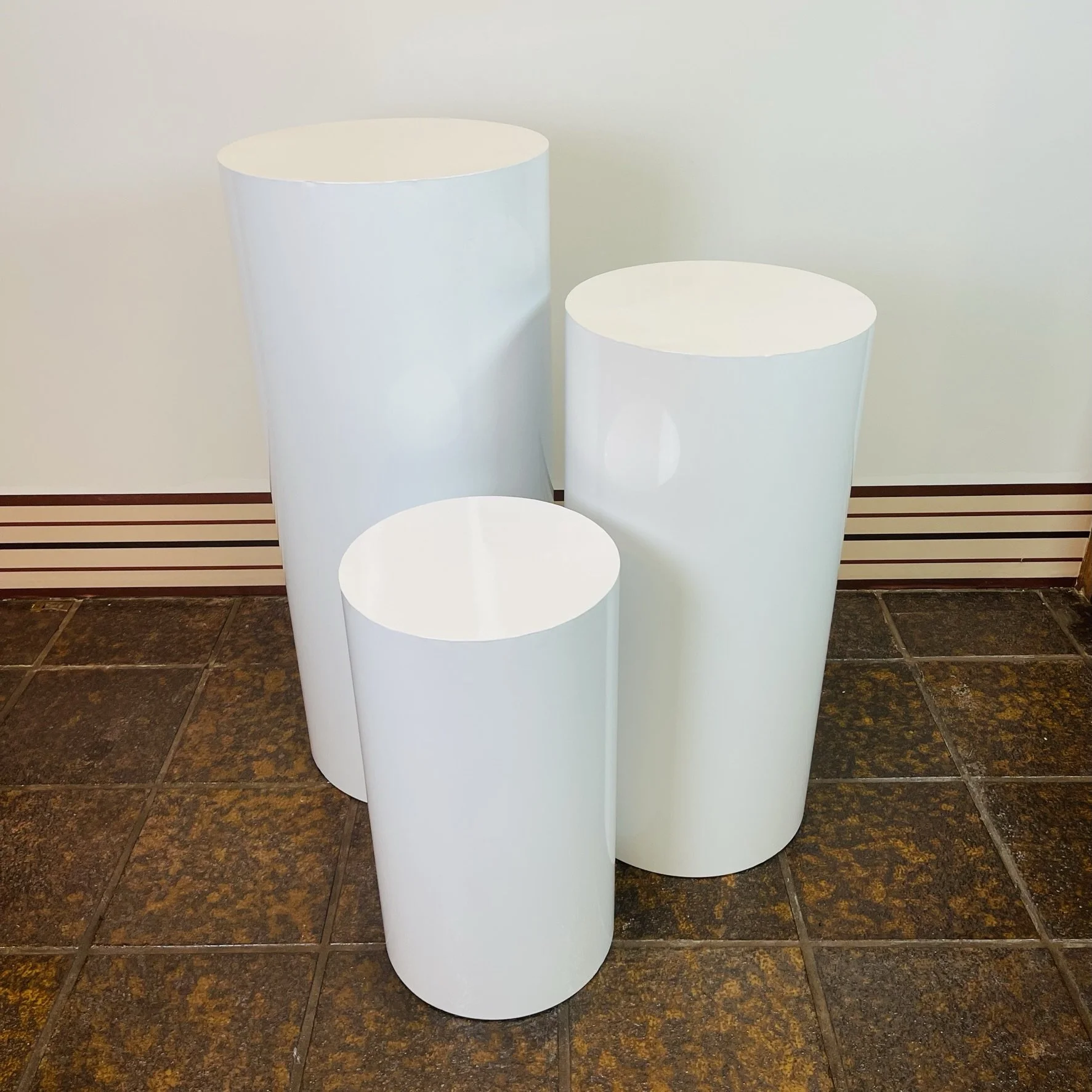 F79 White Steel Pedestal Set.JPEG