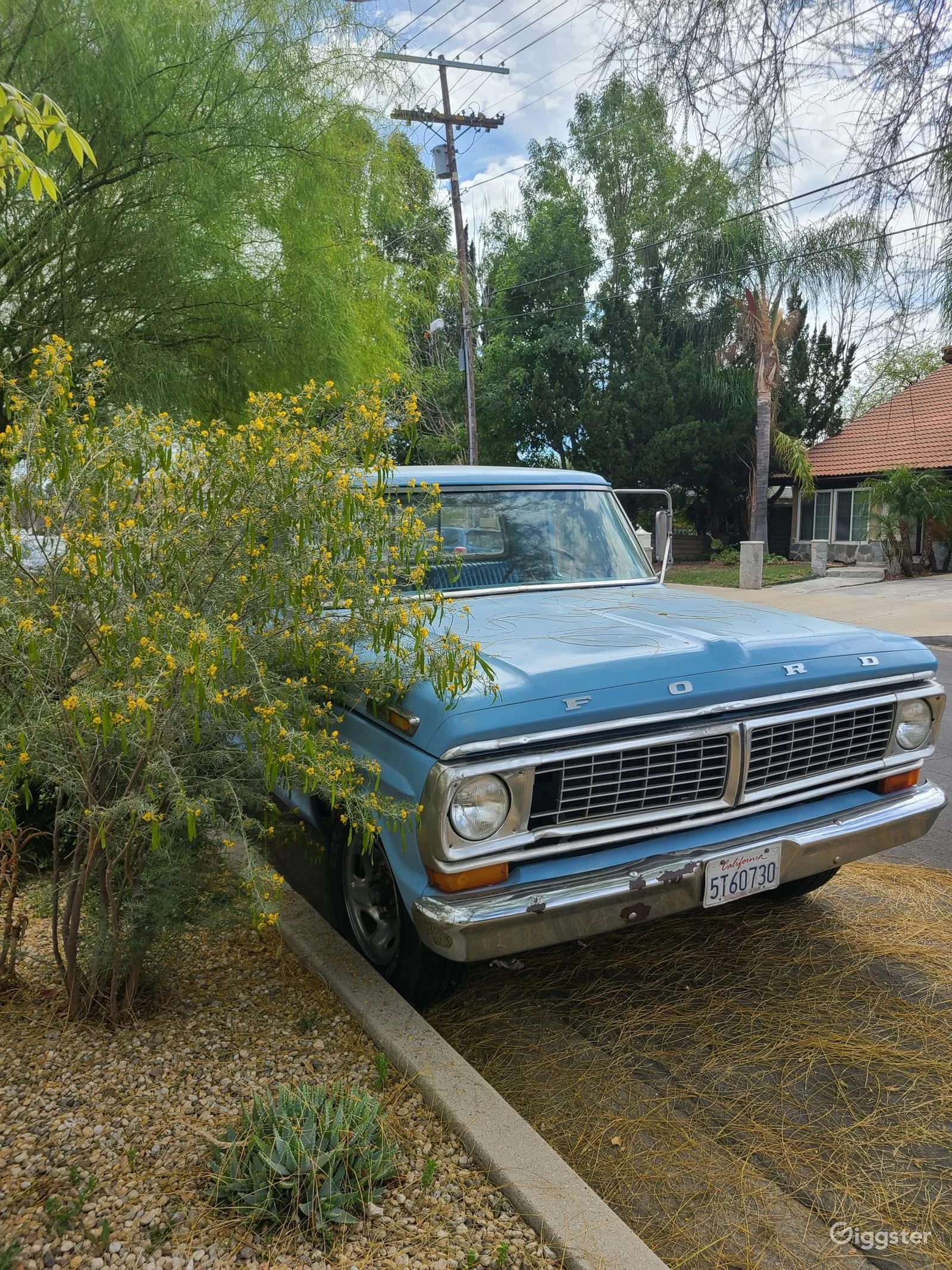 1971-ford-f-250-big-boy-in-san-fernando-valley-09.jpg