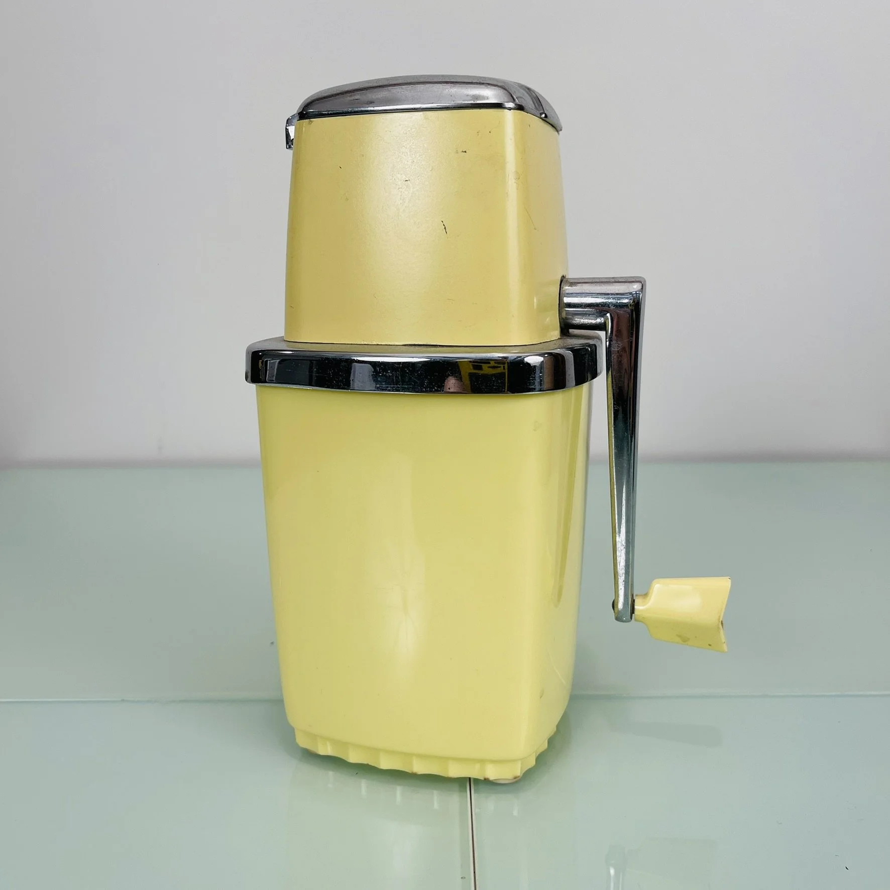 DC103 Ice Crusher - Yellow.JPEG