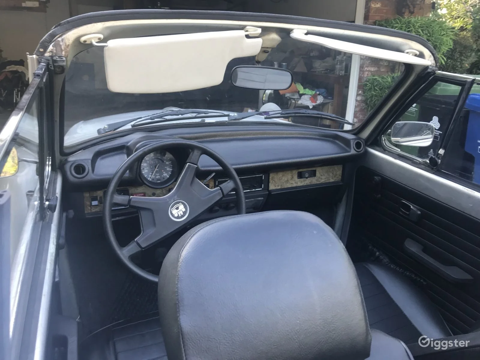 1979-classic-volkswagon-convertable-2.jpg