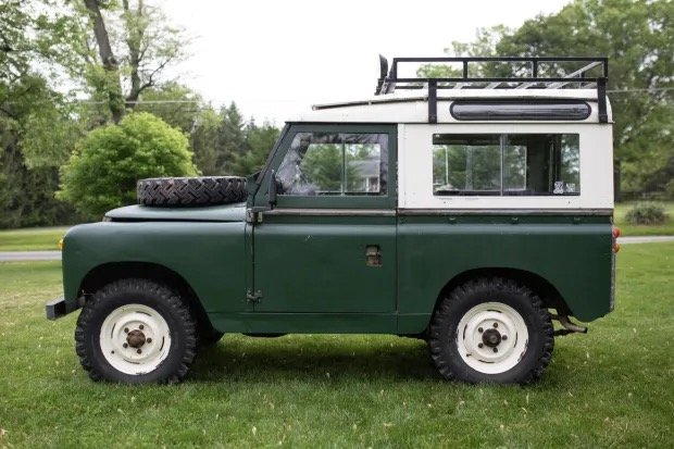 Land Rover - Green