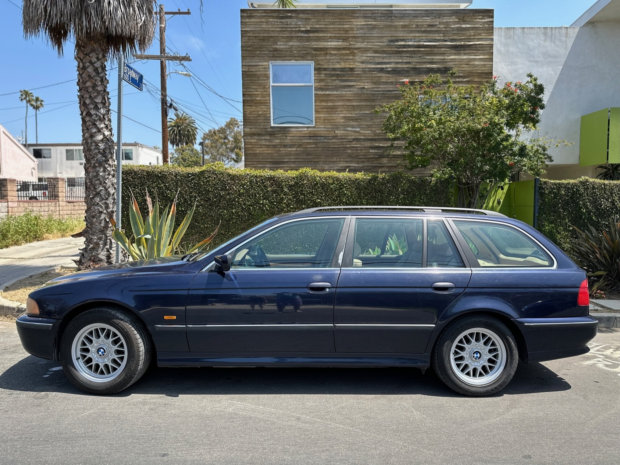 2000 BMW 528i