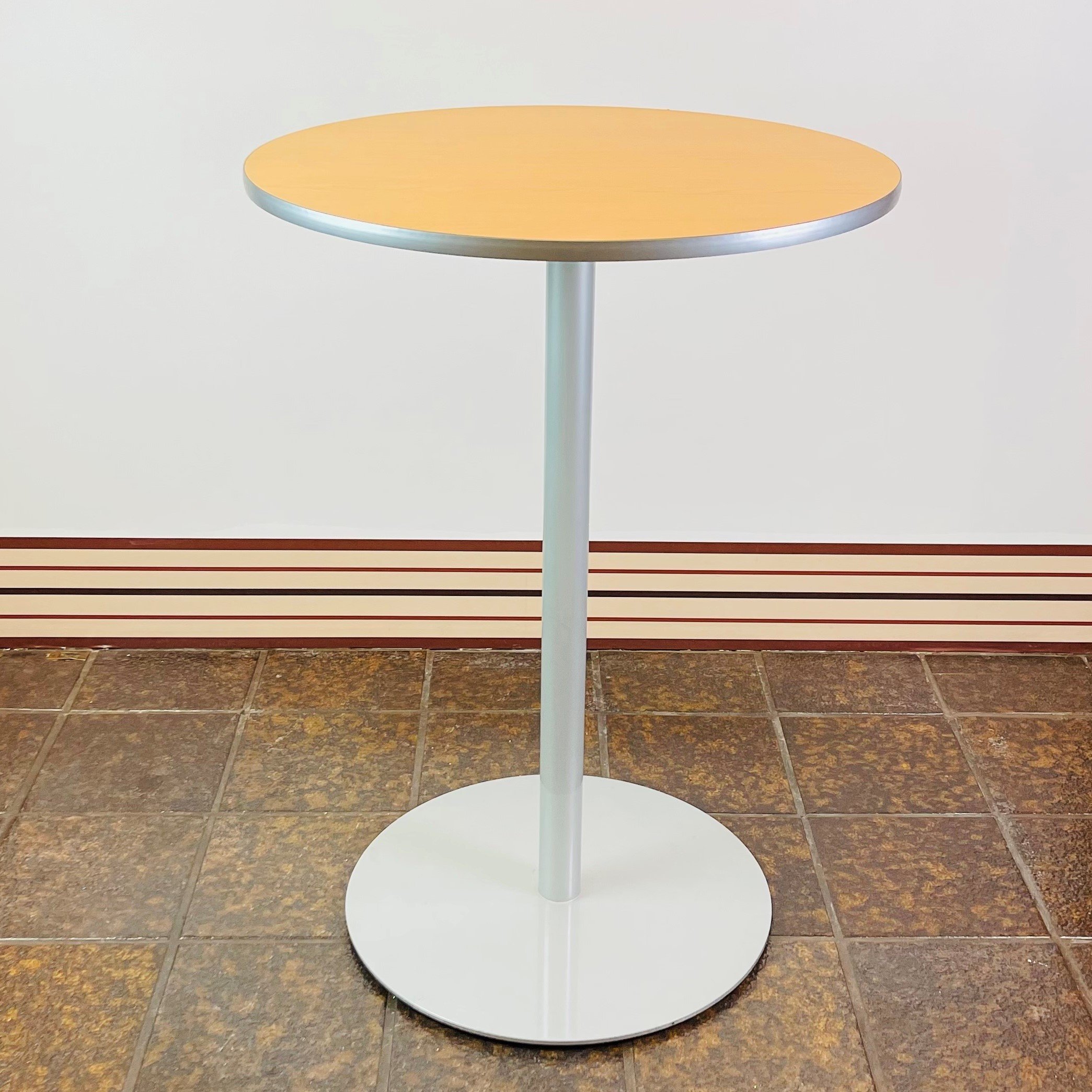 PE19 Standing Cocktail Table.jpg
