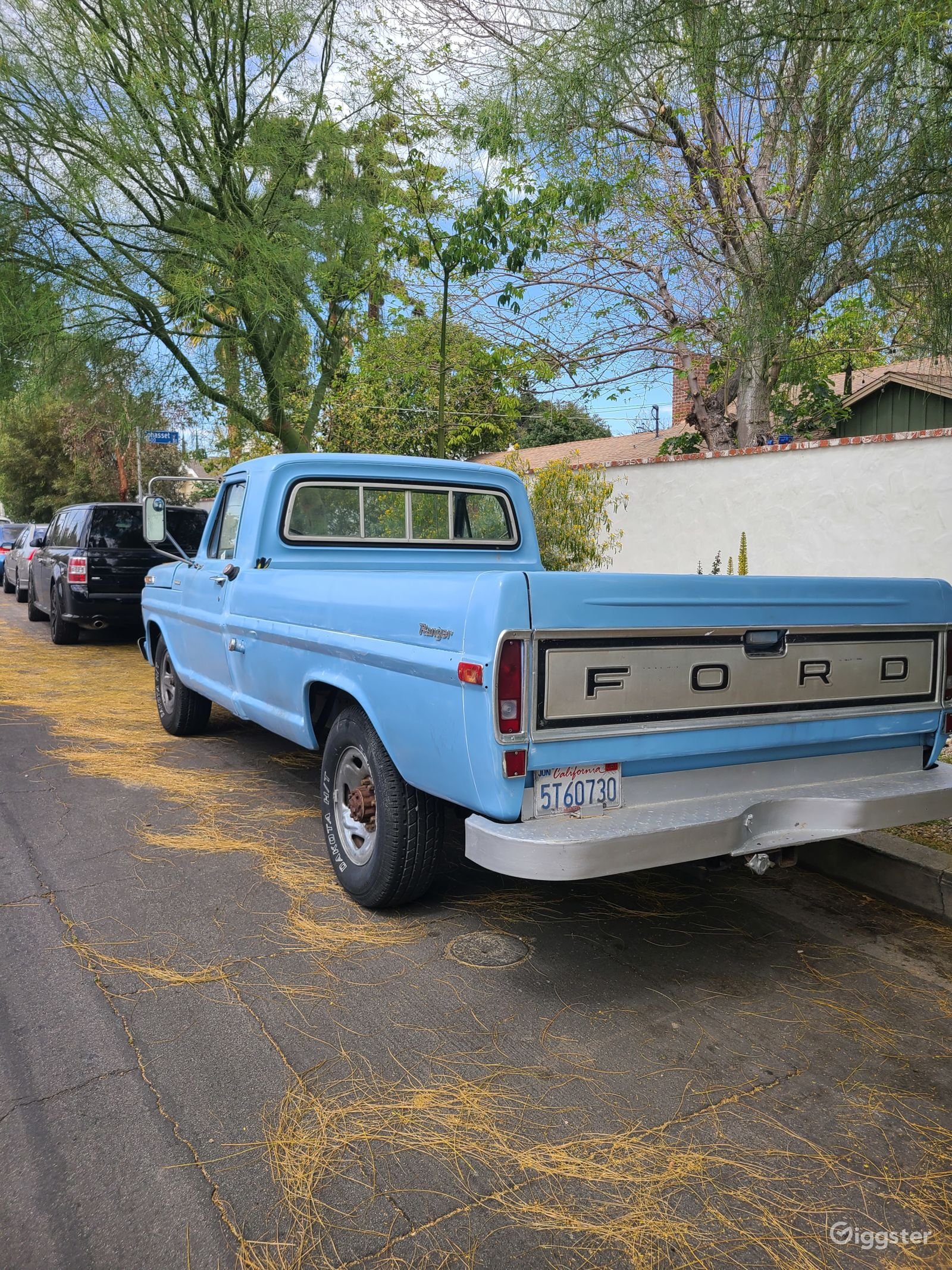 1971-ford-f-250-big-boy-in-san-fernando-valley-02.jpg