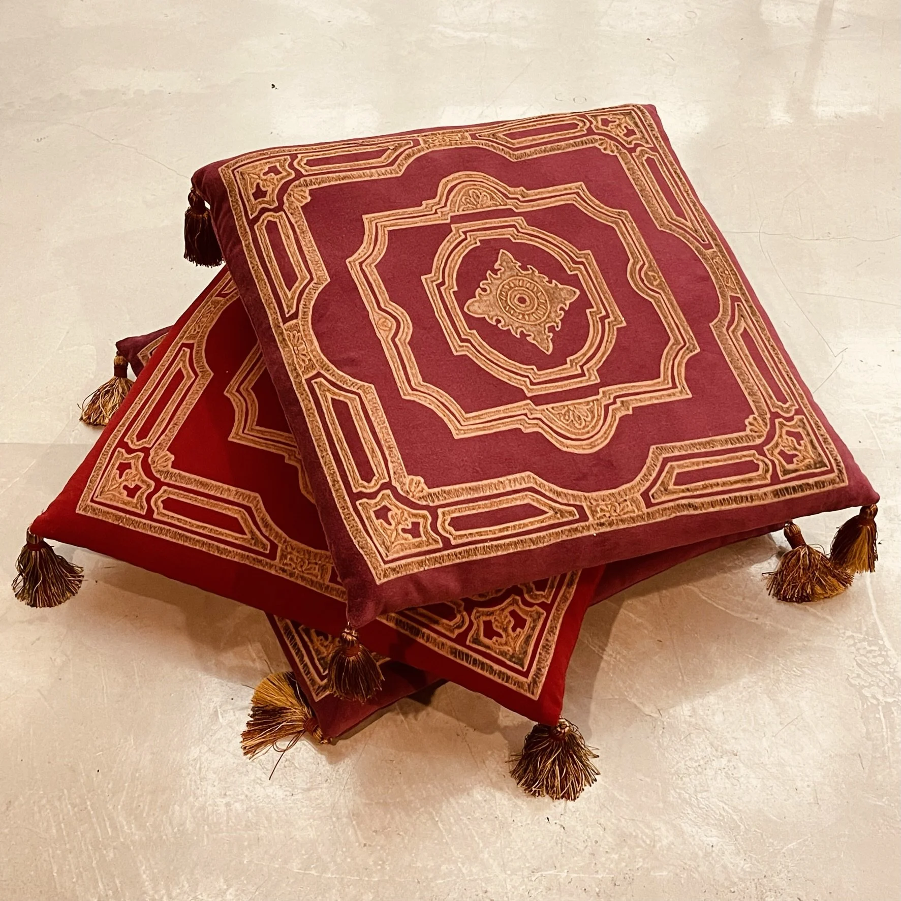 DC70 Burgundy Turkish Floor.JPEG