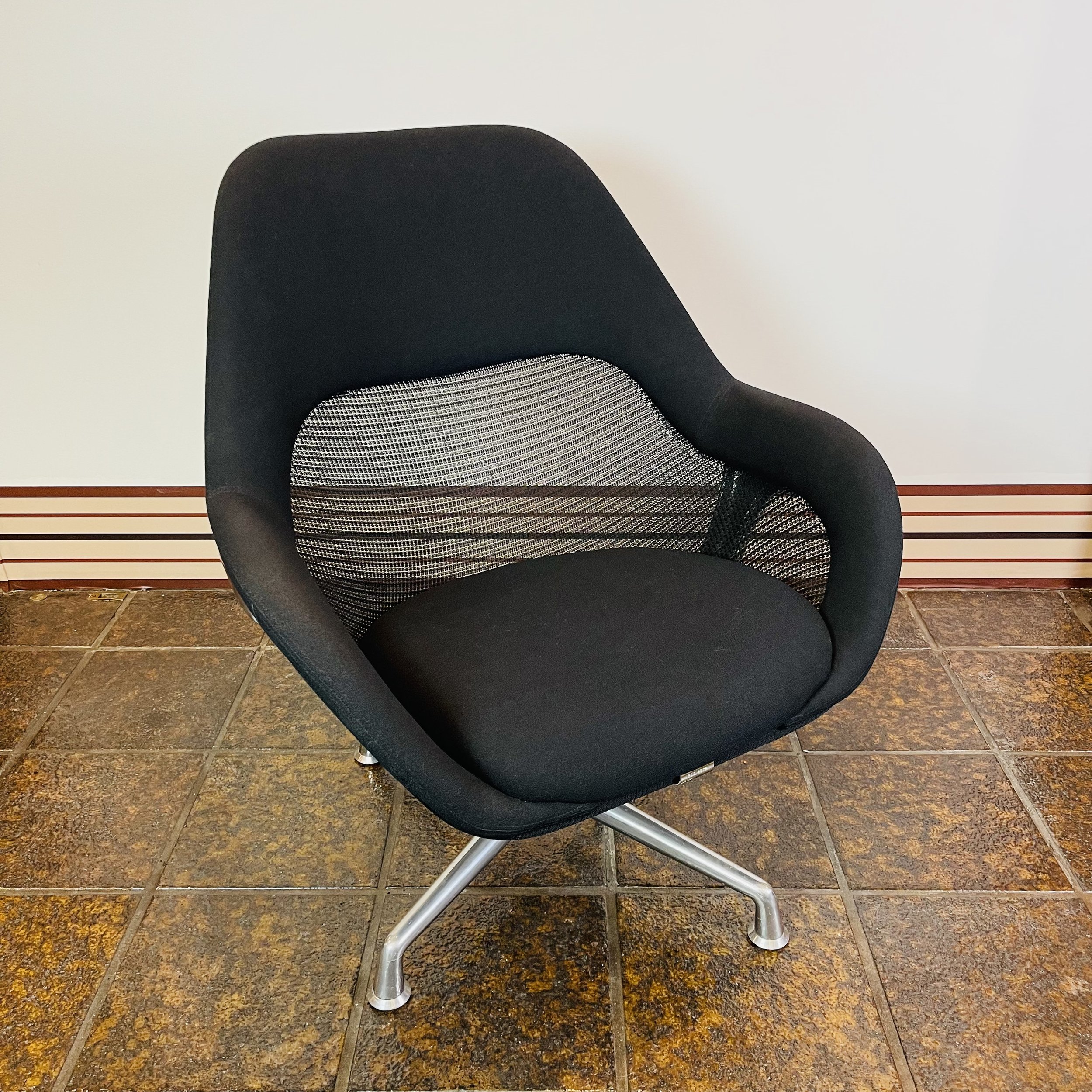 F11 Steelcase Lounge Chair.JPEG