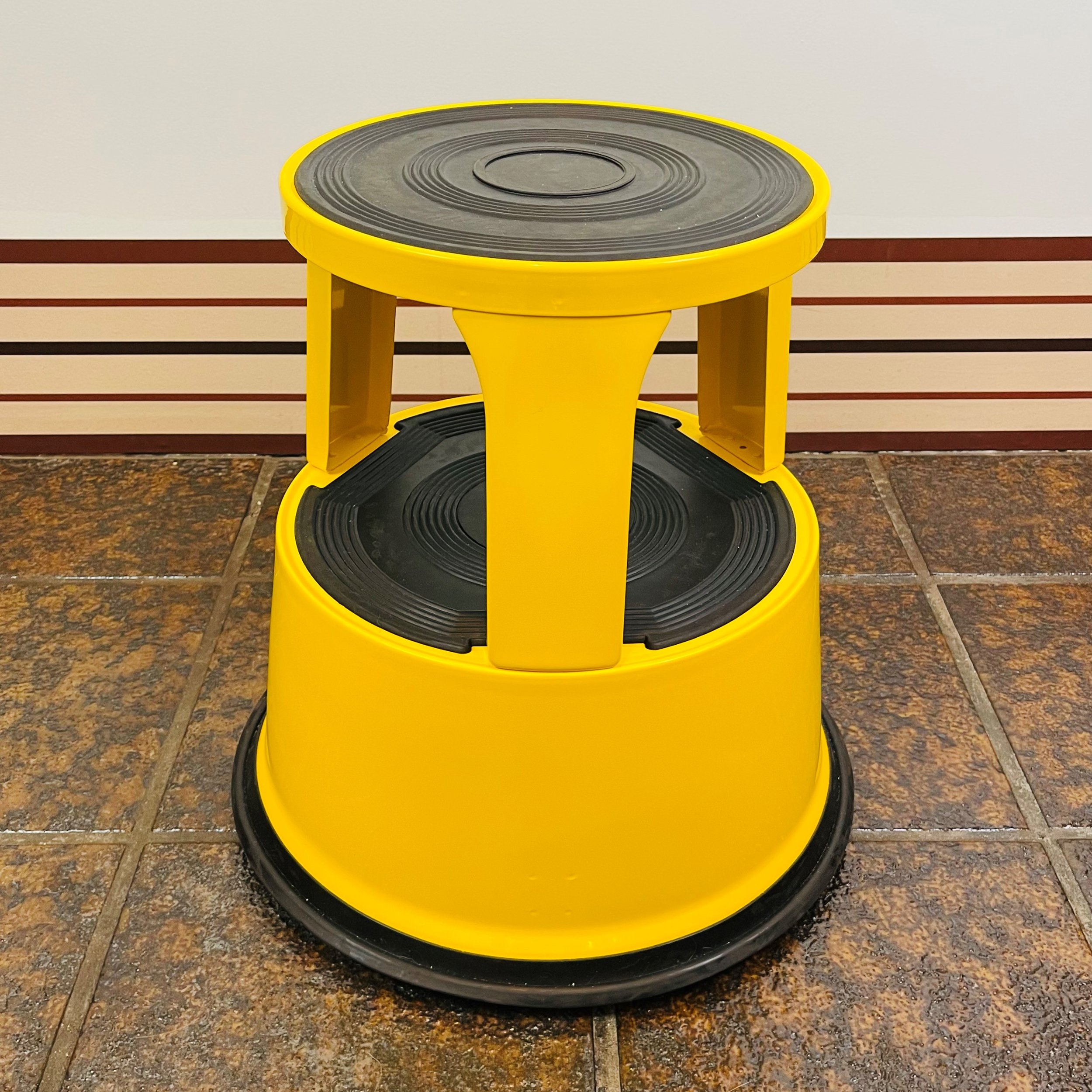 F68 Retro Step Stool.jpg