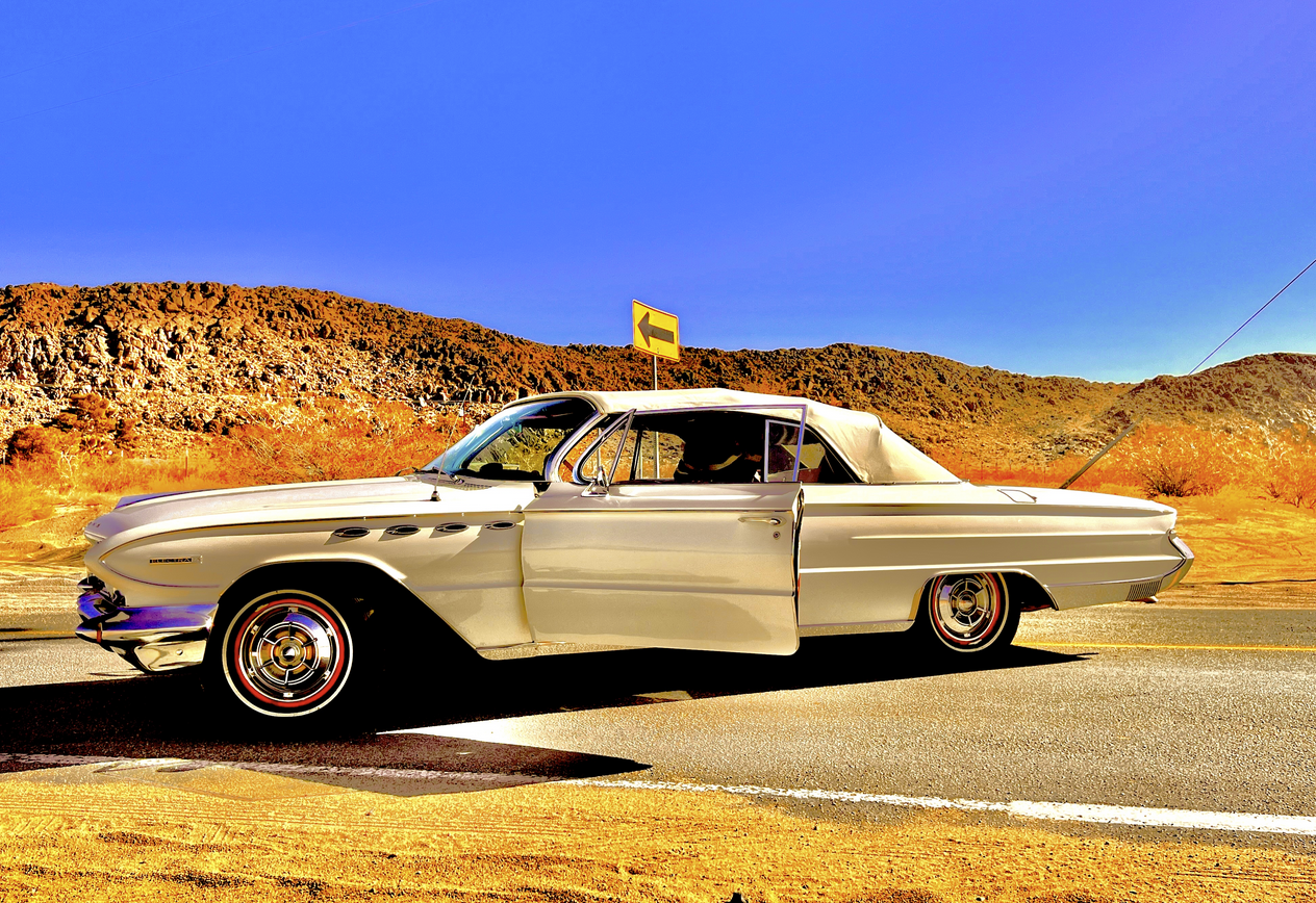 1961 Buick Electra.png