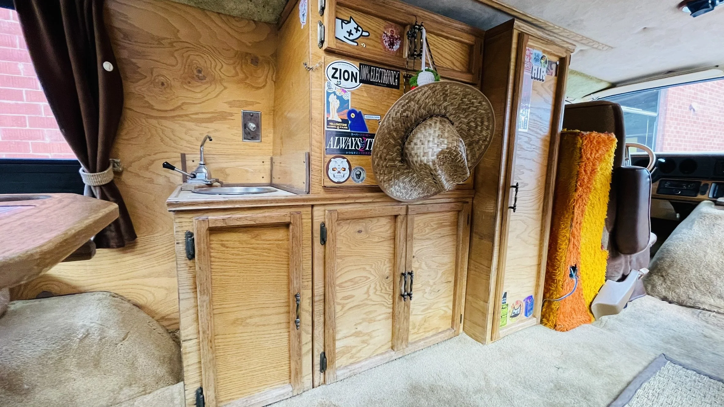 1985 Dodge Ram 16.JPEG