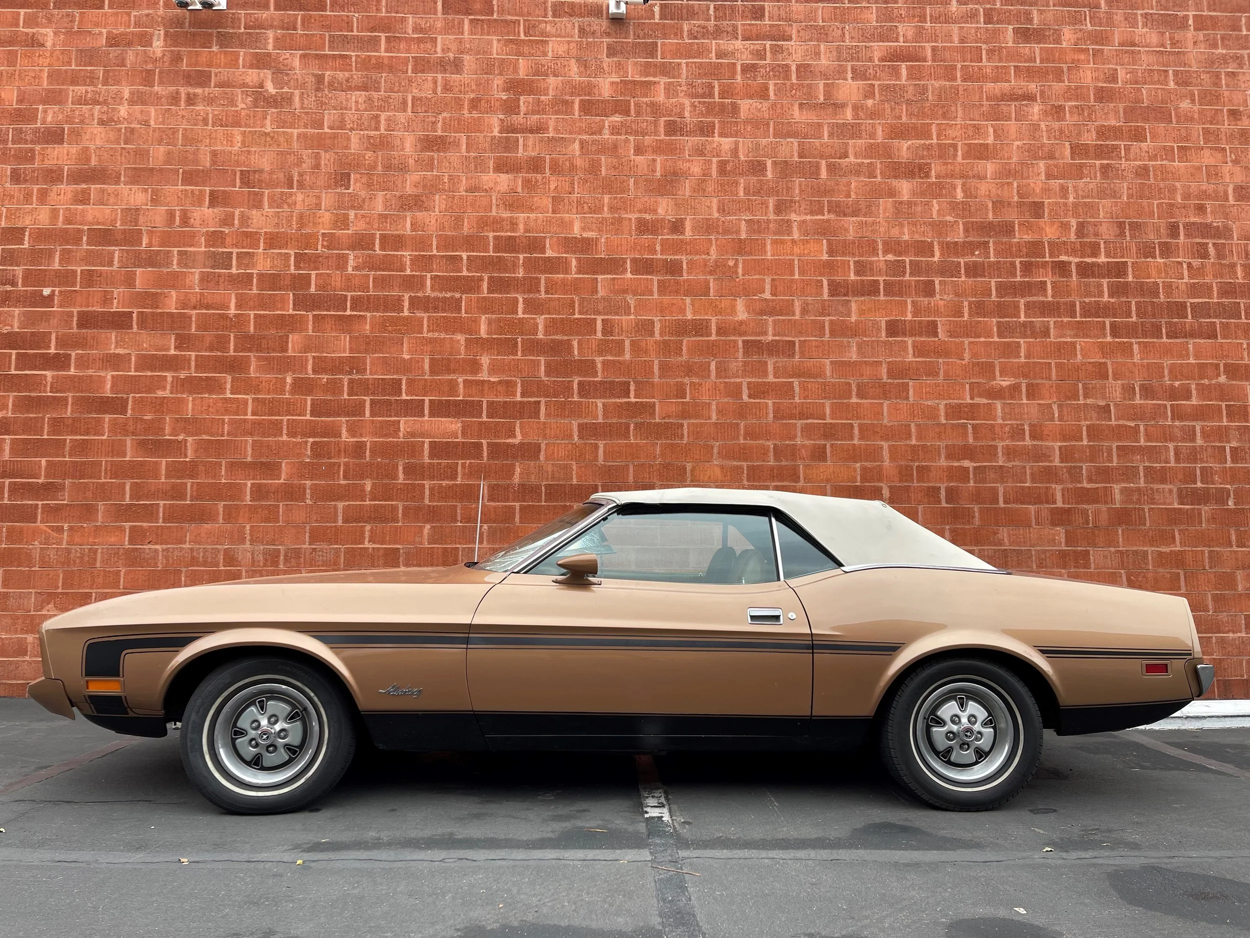 1973 FORD MUSTANG