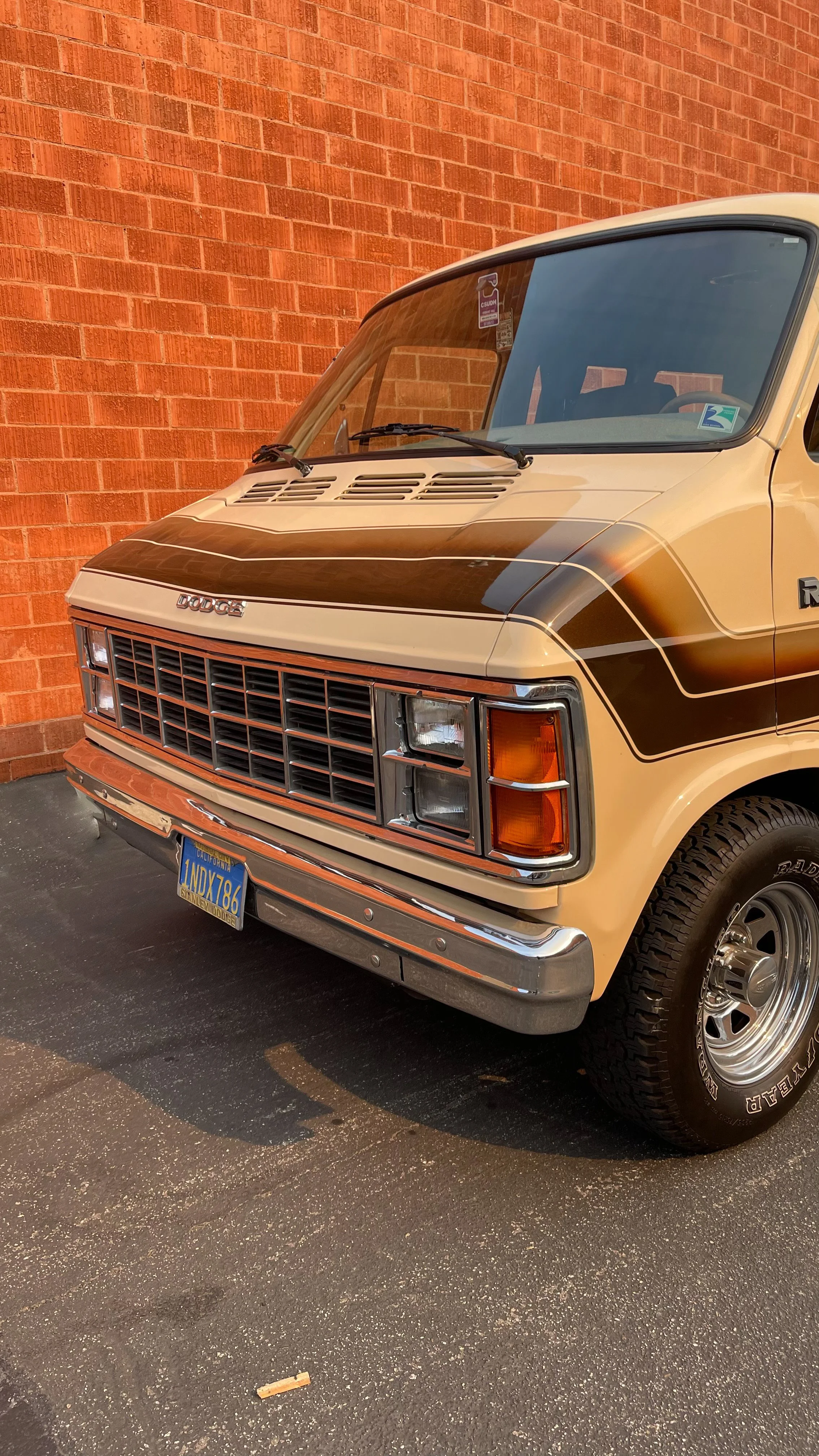 1985 Dodge Ram 4.JPEG