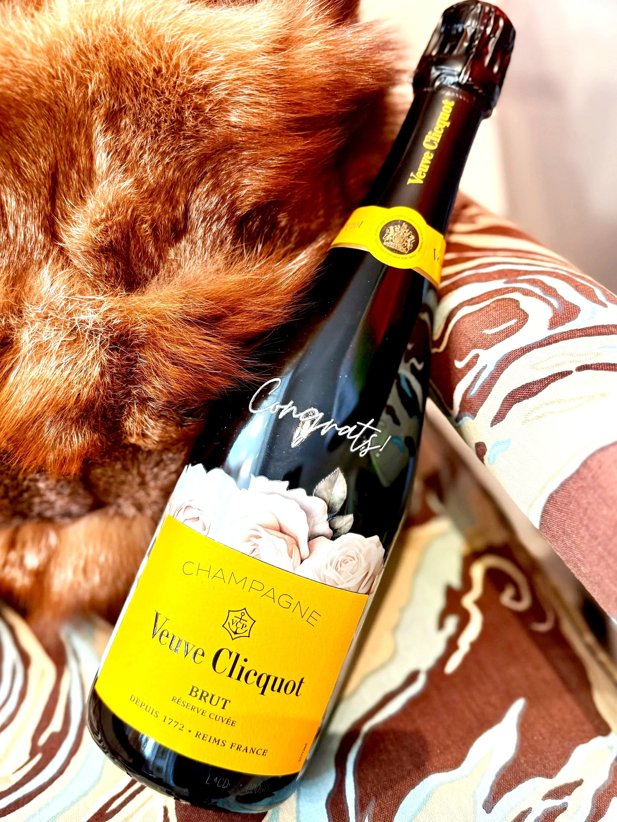 Congrats White Roses Border