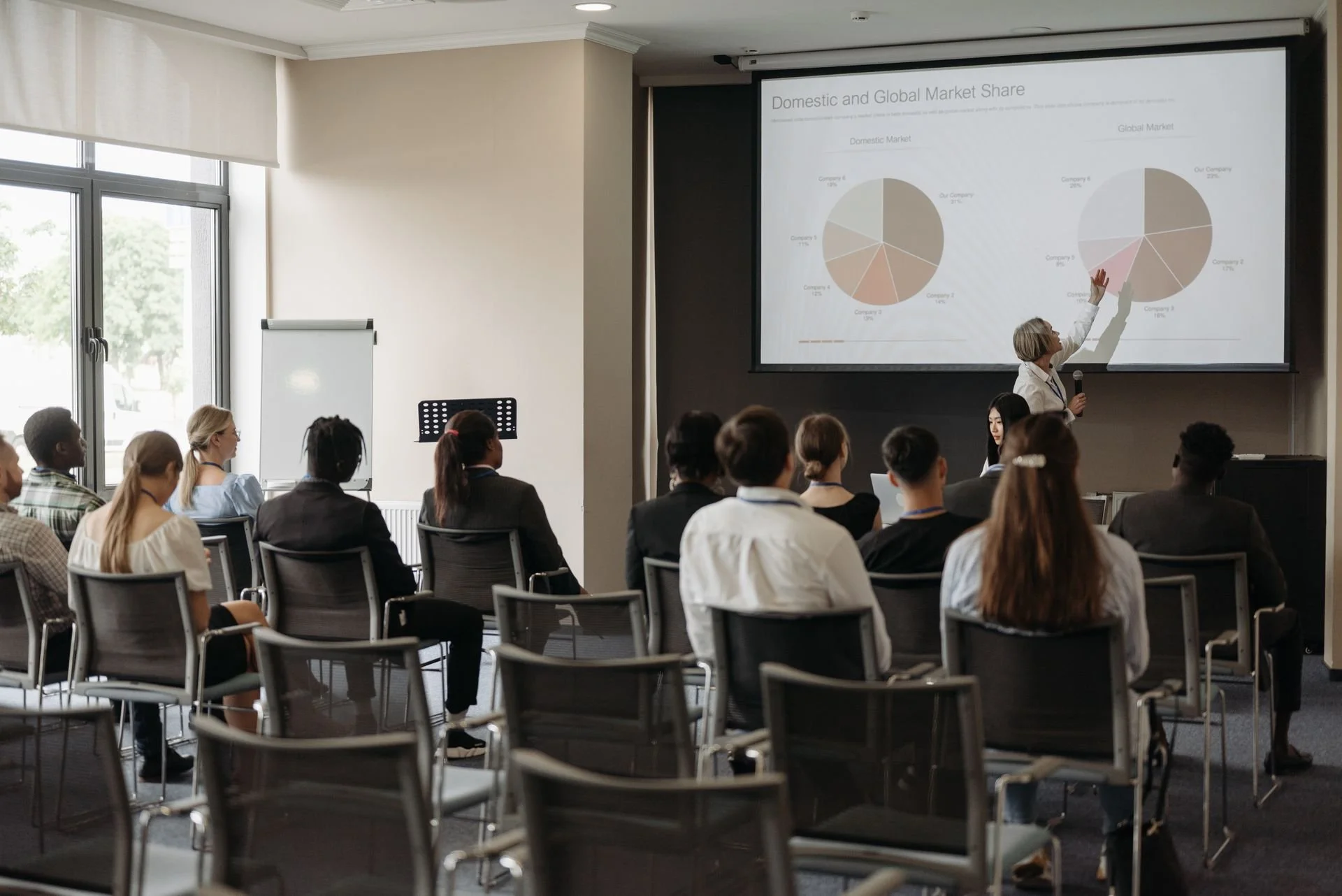 How to Measure the ROI of a Leadership Keynote Speaker