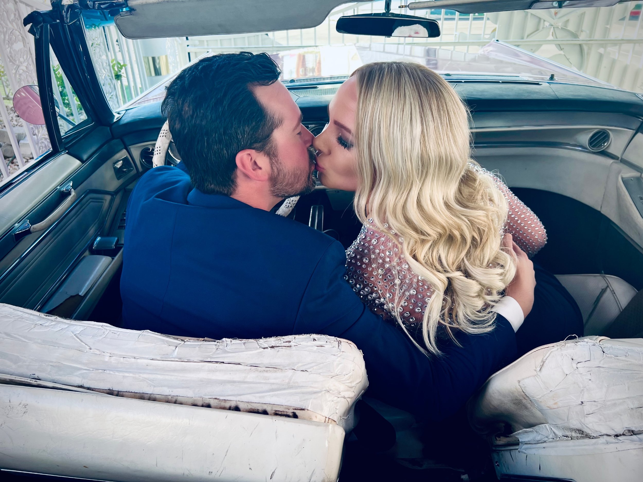 My husband and I had our anniversary there few years ago, I would love to take him back there for our 14 years together!! Maybe it will be our new tradition!! -@holbanmadalina