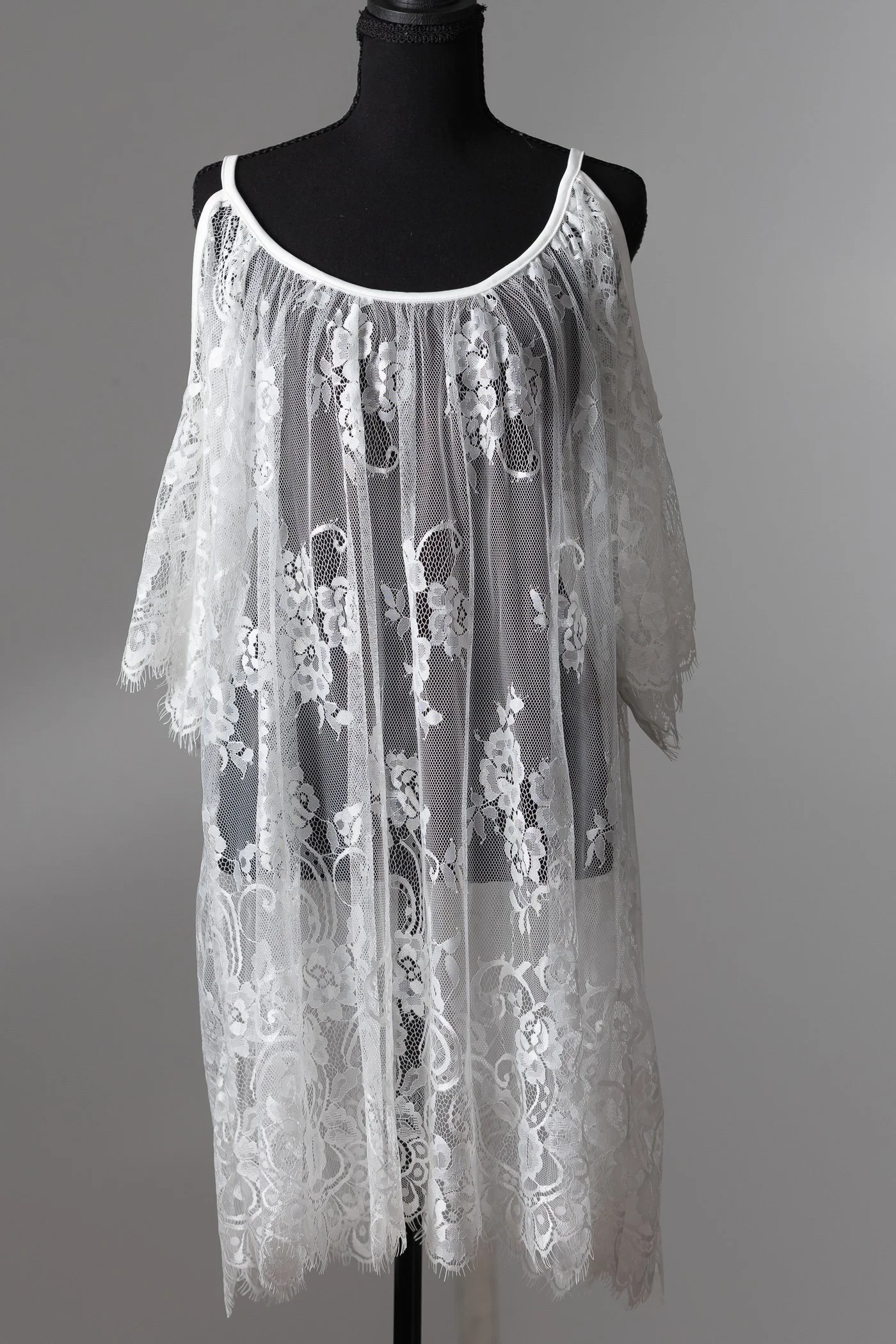 ALW Maternity Closet-White Lace Maternity Robe.jpg