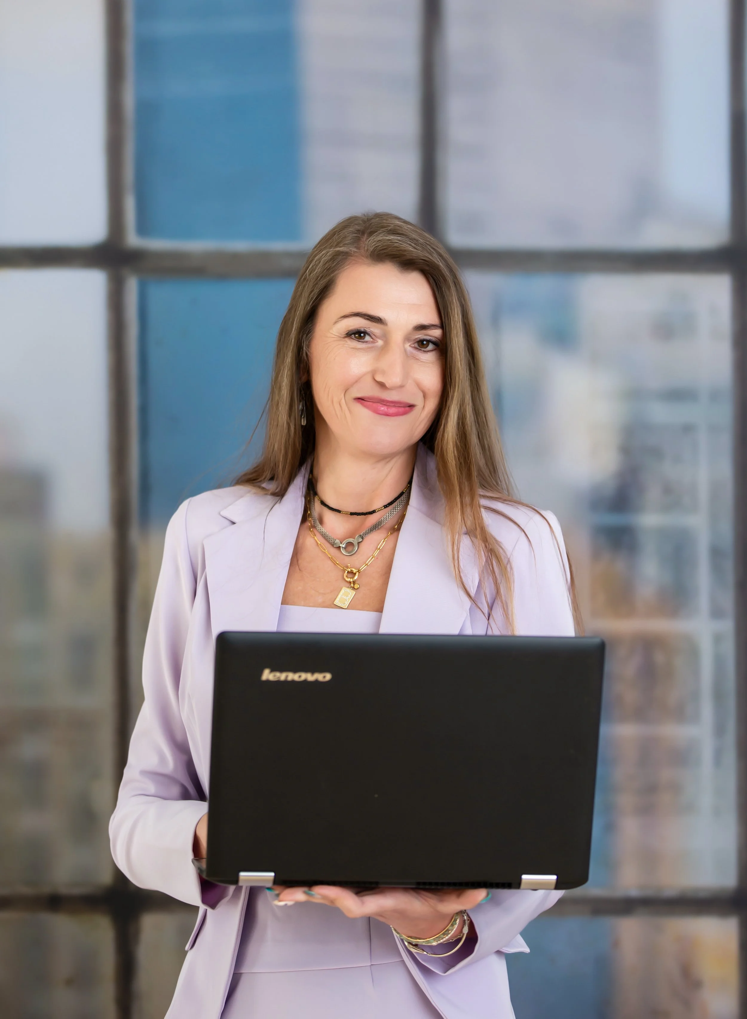 aniaslittleworld_ChicagoHeadshot&BrandingSession (17).jpg