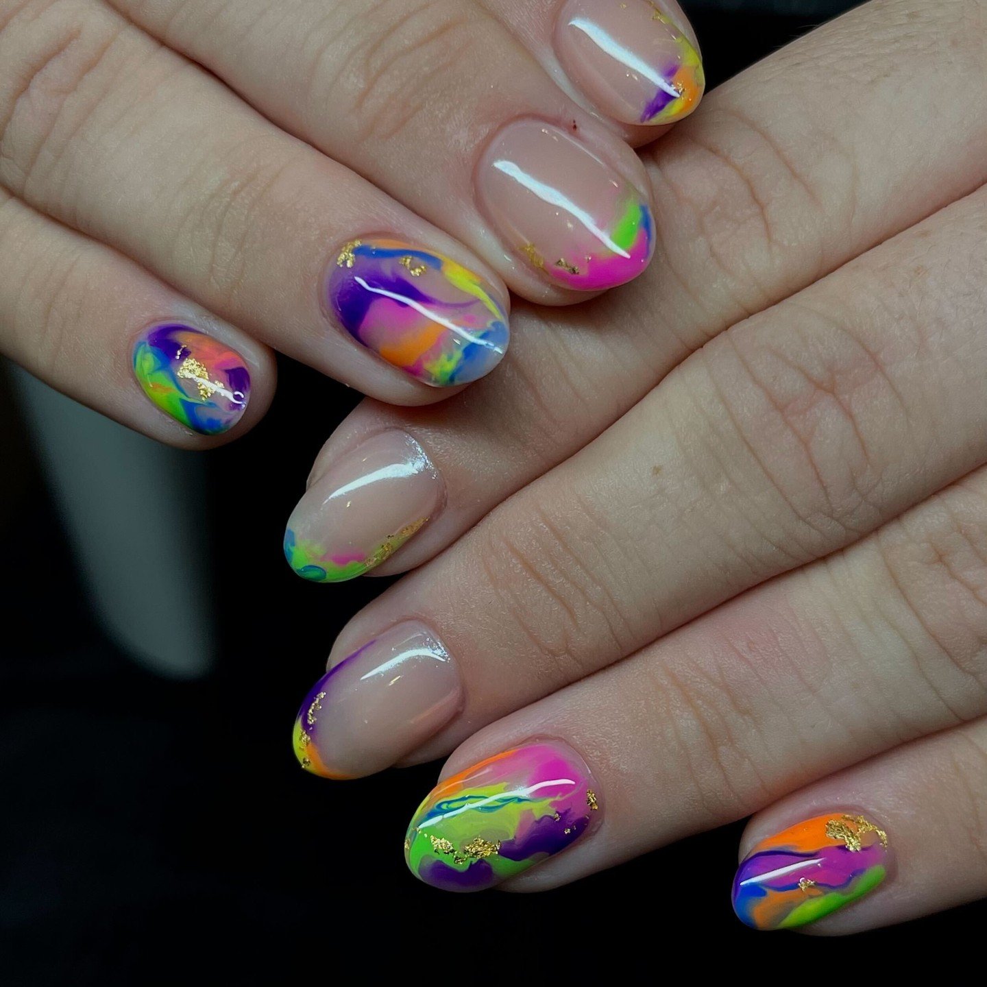 It's giving Lisa Frank as a grown up and we are absolutely here for this creative and classy summer take. 🎨

If you can't choose a color (bc let's be real - stressful...) then let us help you have em all! This is a level 3 art by Sr. Cureist Cheyann