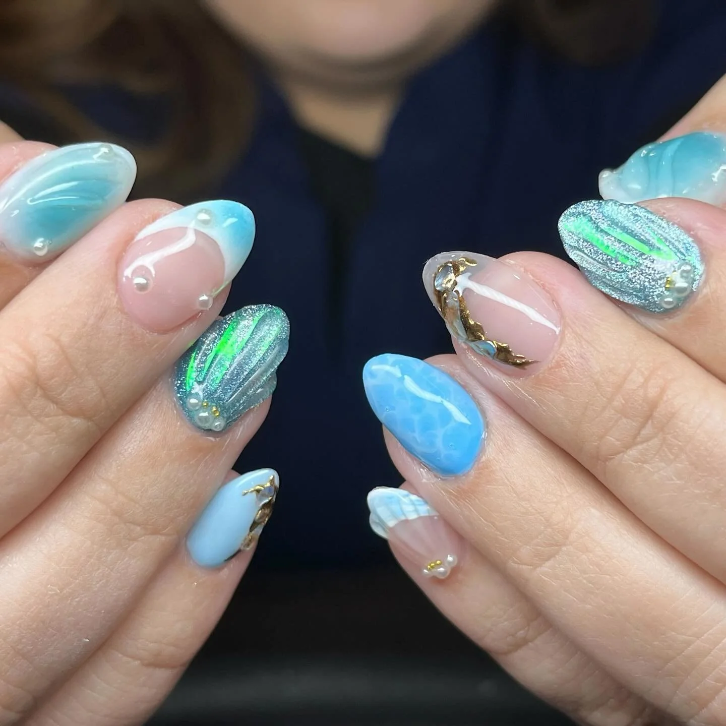 Mermaid nails for long weekend pool lounging!

Shell nails by &lsquo;Cureist Shan 🧜🏻&zwj;♀️🐚

#austinnailsalon #atxnails #austinsalon #atx #atxgirls #austin360 #austintxblogger #eastaustin