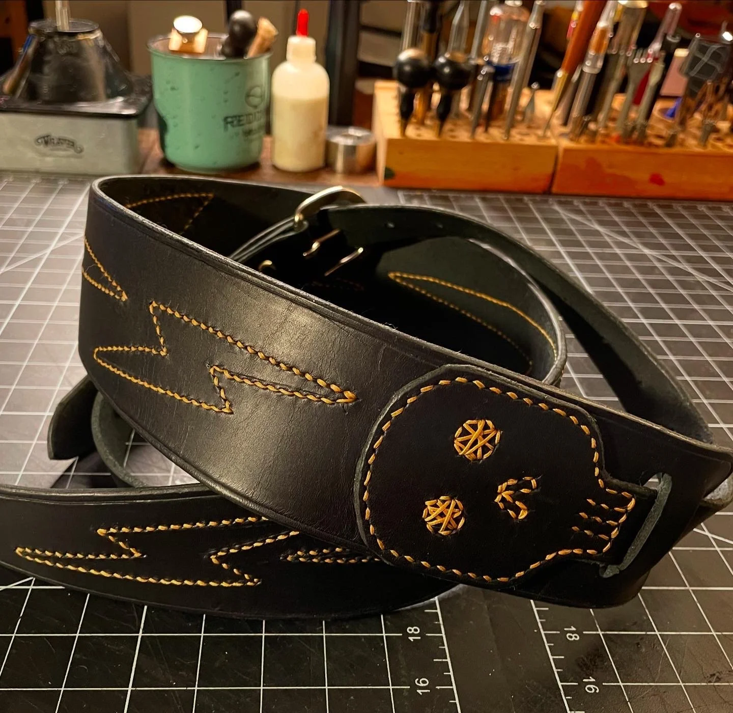 custom guitar strap skulls.jpg