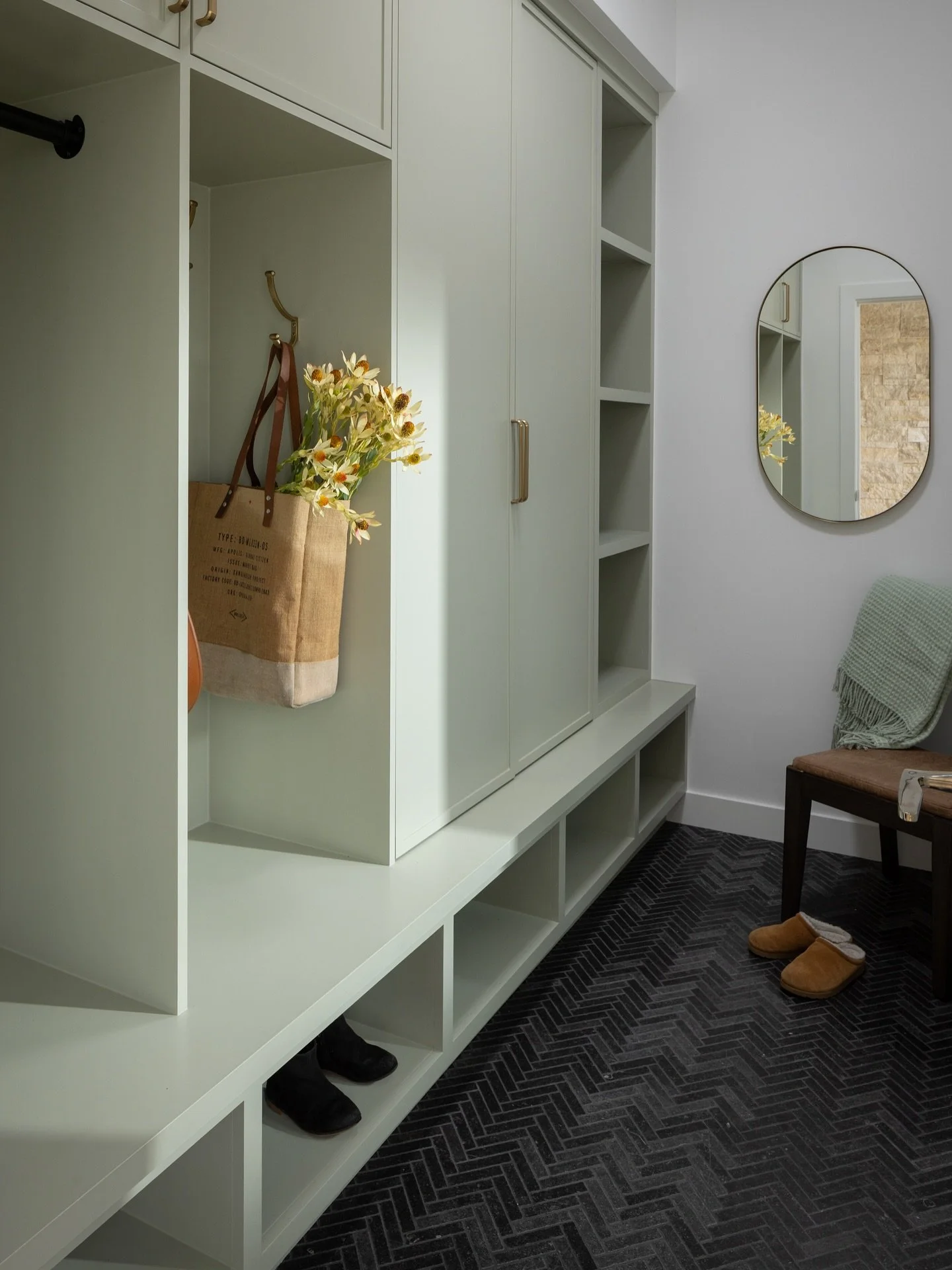 From a seamless mudroom moment to a statement powder bath &mdash; these details are what set projects apart. ✨ Our trade membership gives you access to curated surfaces + hands-on design support for every phase. Join the membership at ggtiledesign.co