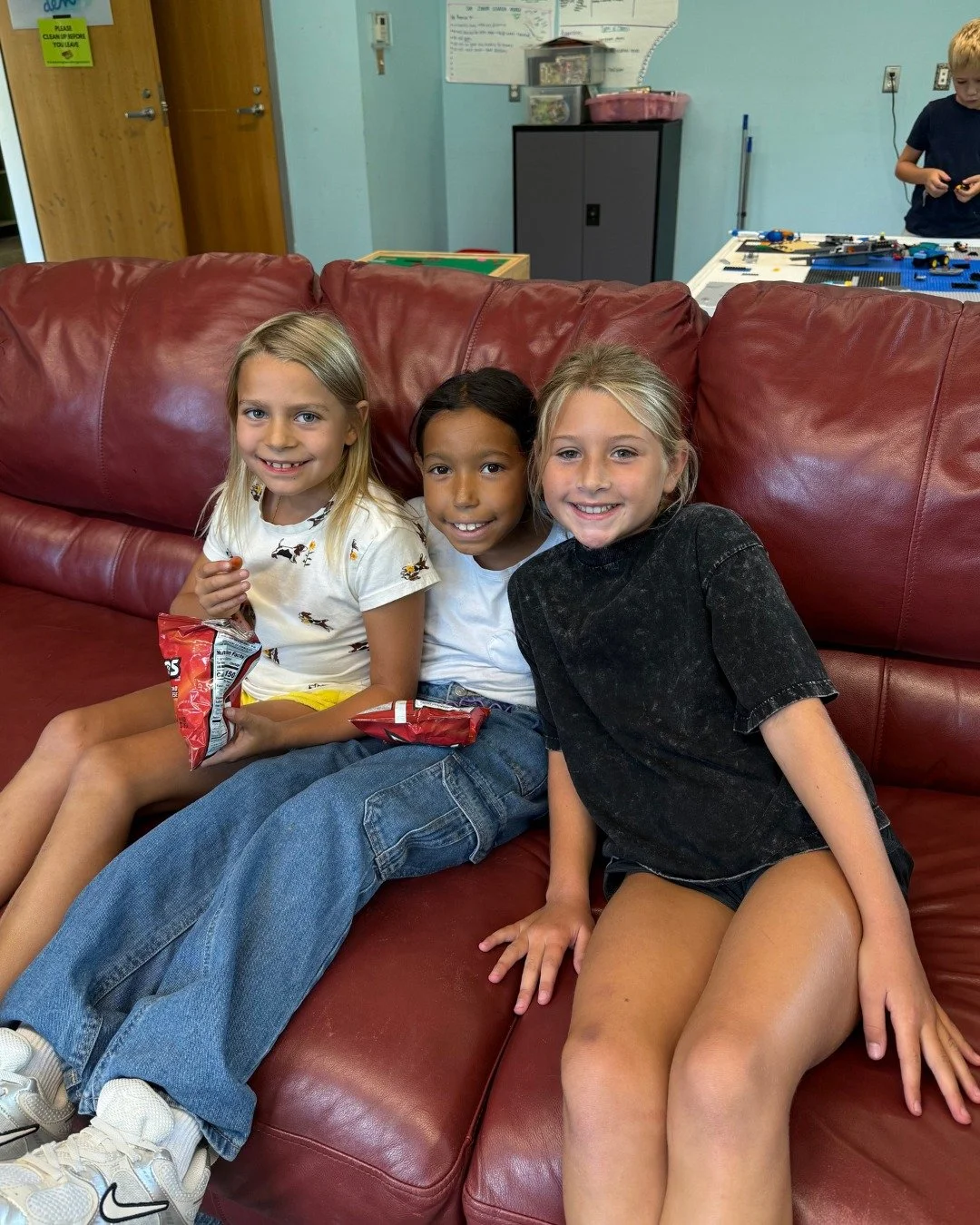 Smiles, laughter, and new friendships, that&rsquo;s what our After the Bell Program is all about! Kids love spending their afternoons at the Club enjoying our turf field, gym, game room, art room, and more.

Drop-ins are welcome too, so come join the