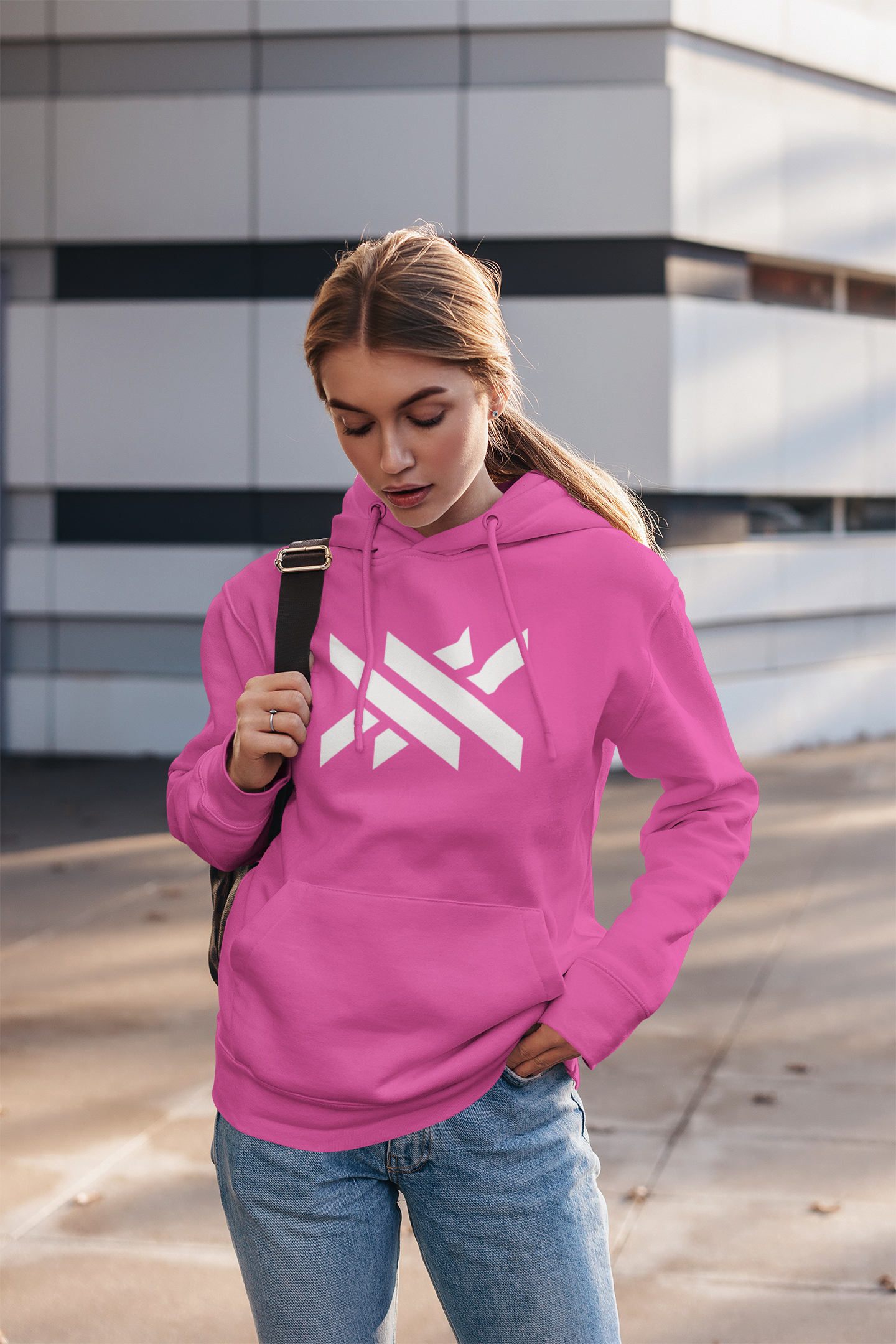 pullover-hoodie-mockup-of-a-young-woman-wearing-jeans-2827-el1.png