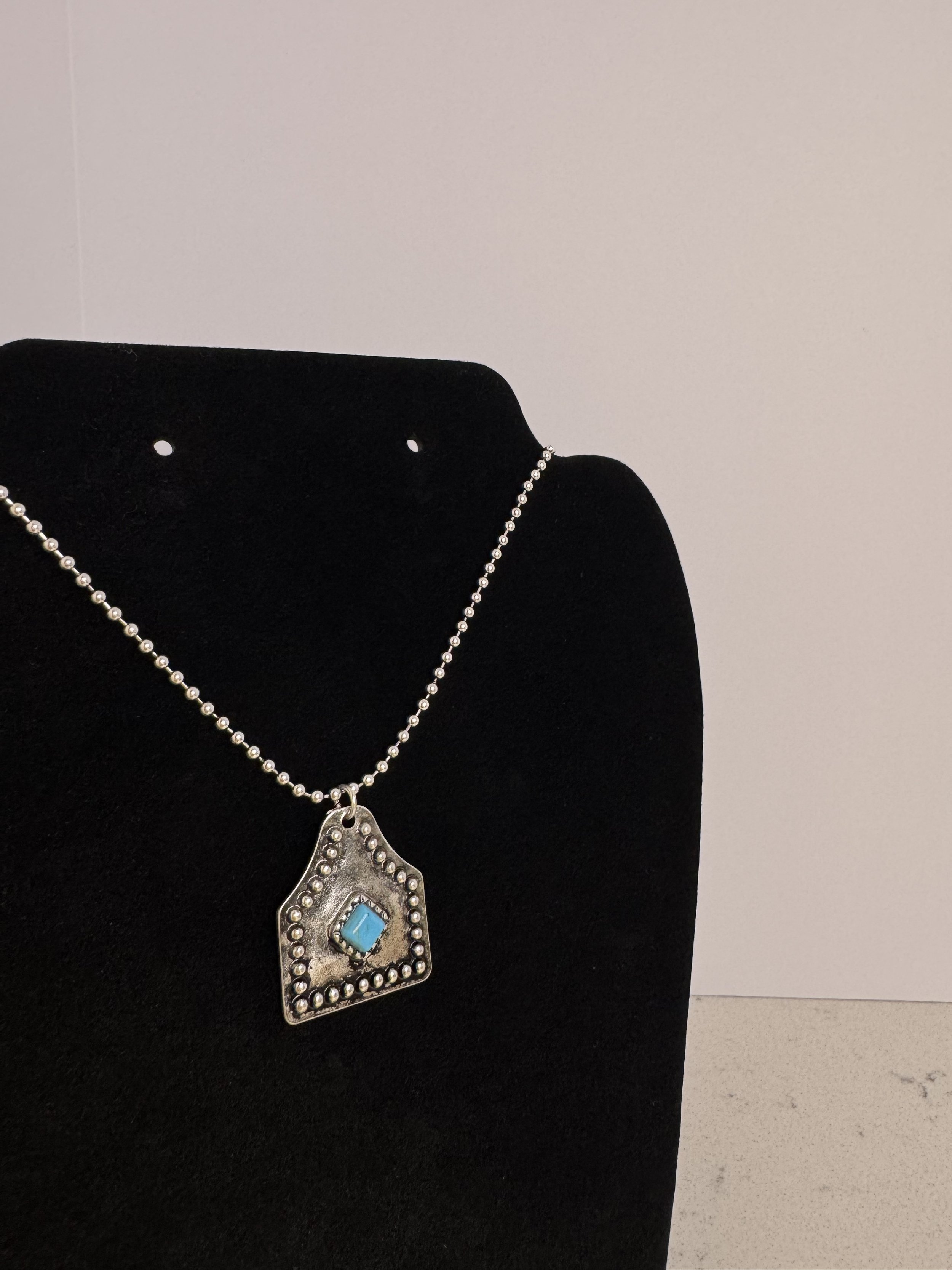 Isla Chain
