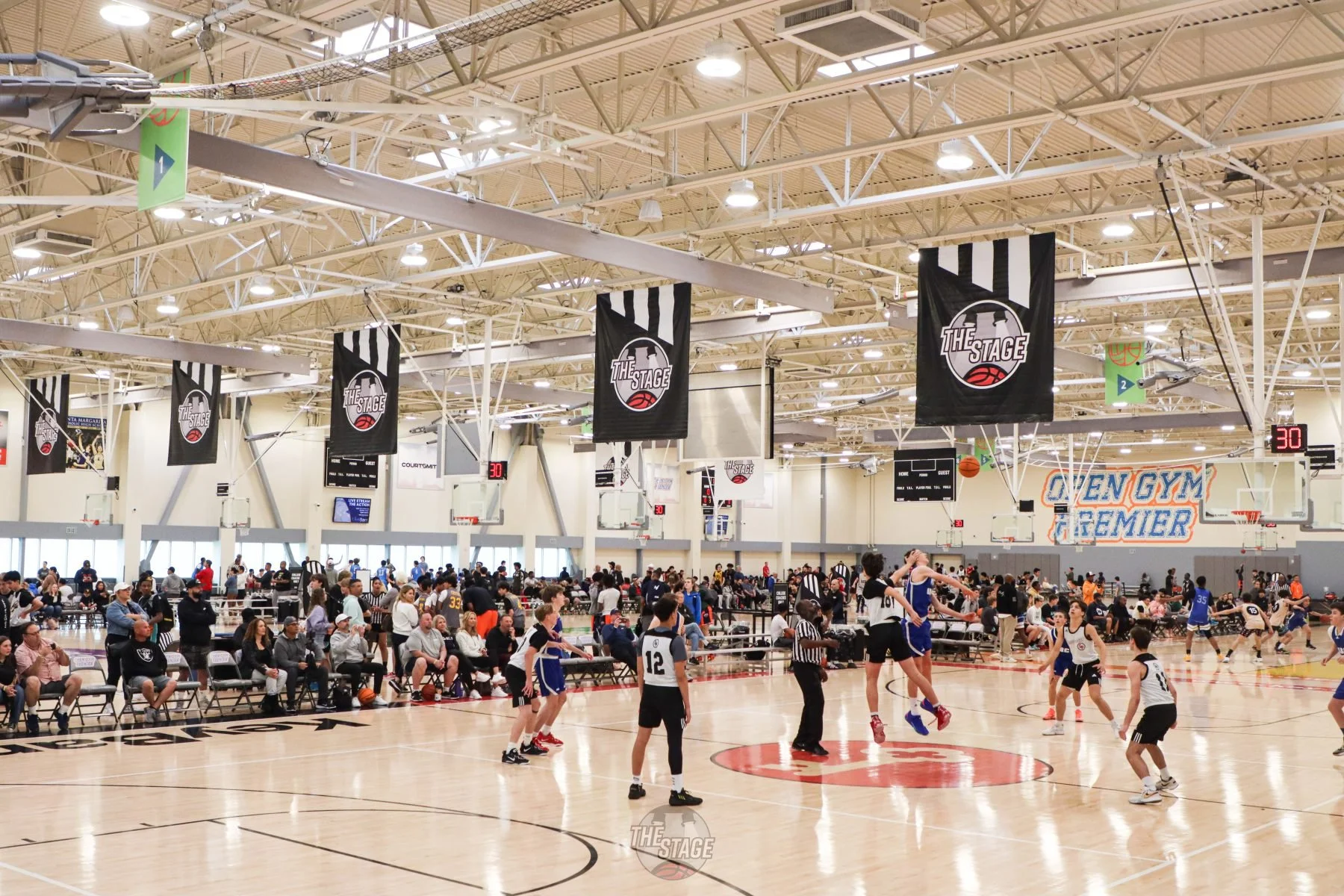 Basketball game for basketball tournament