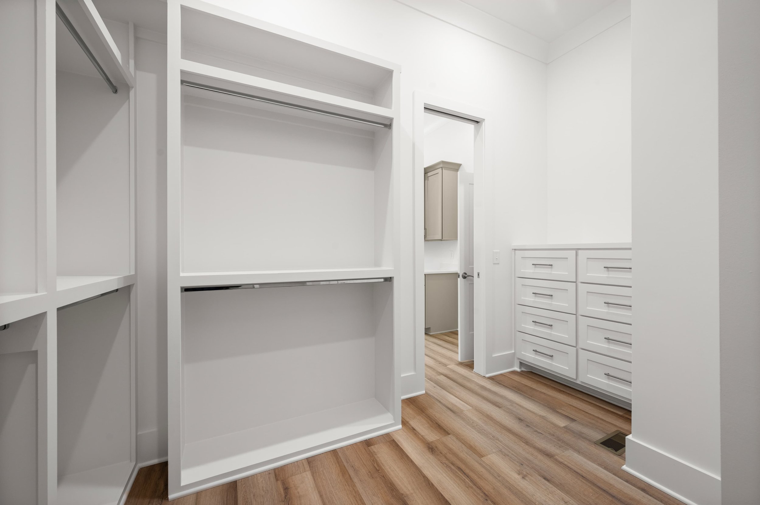 ad2512122-1062 (1).jpg