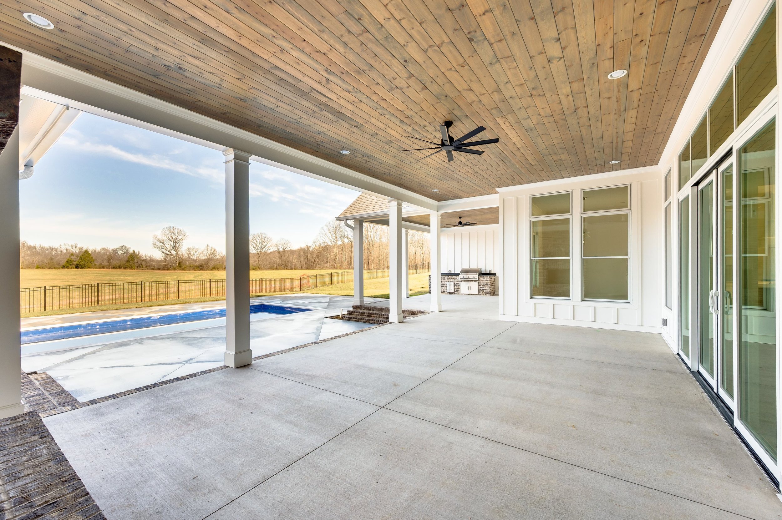 ad2512122-1101 (1).jpg