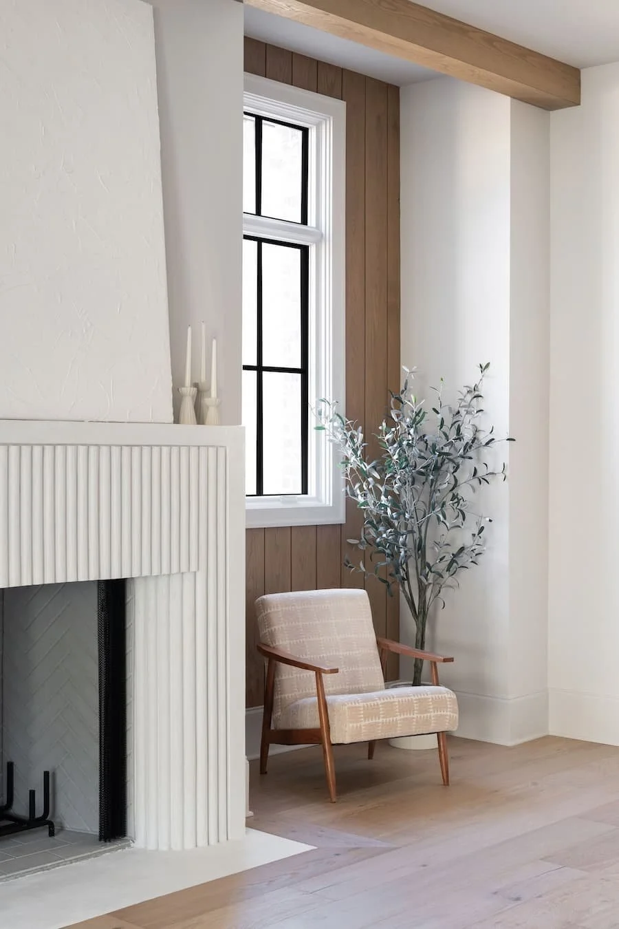 fireplace mantels / fireplace mantel ideas - white modern stone fireplace with plaster surround