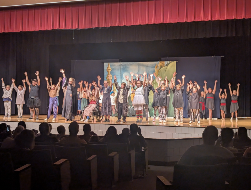 Blue Earth Community Ed, Storybrook Theatre.png