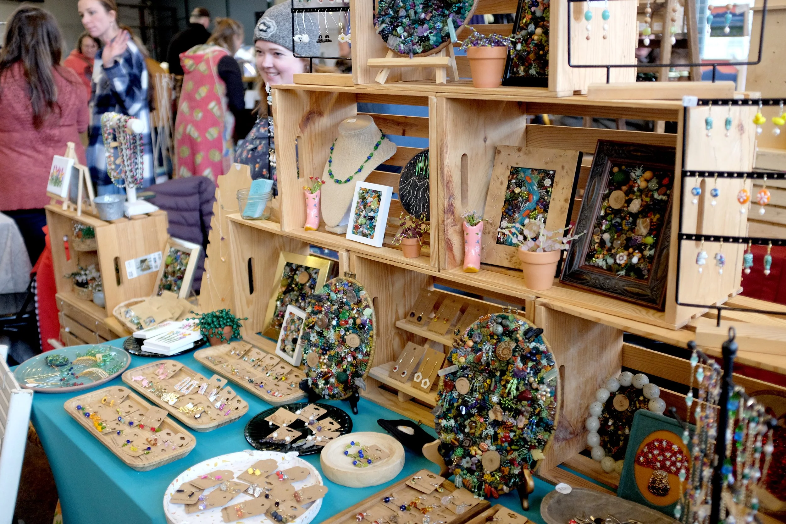 Hilltop Holiday Market