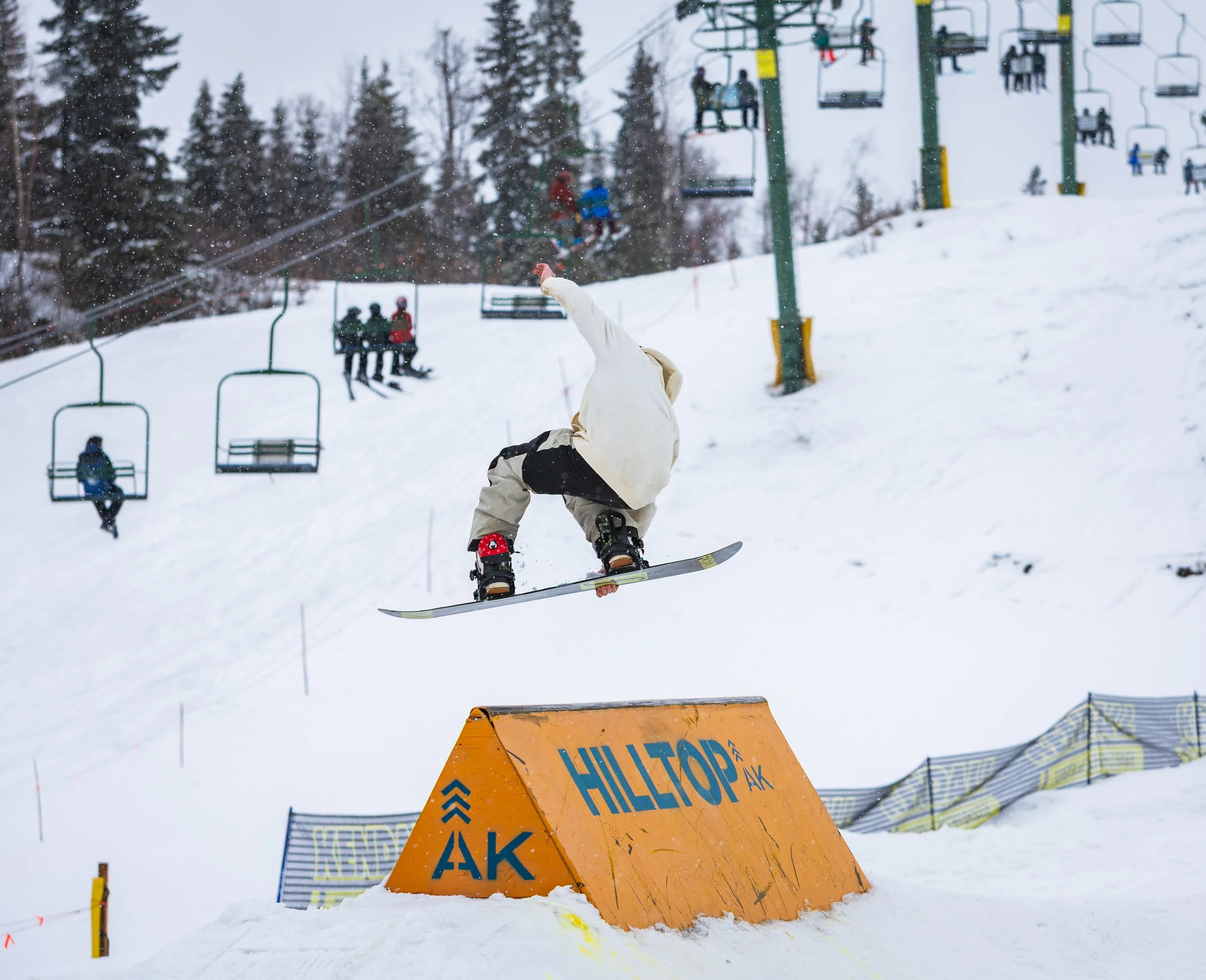260412_Larson_rail_jam-22.jpg
