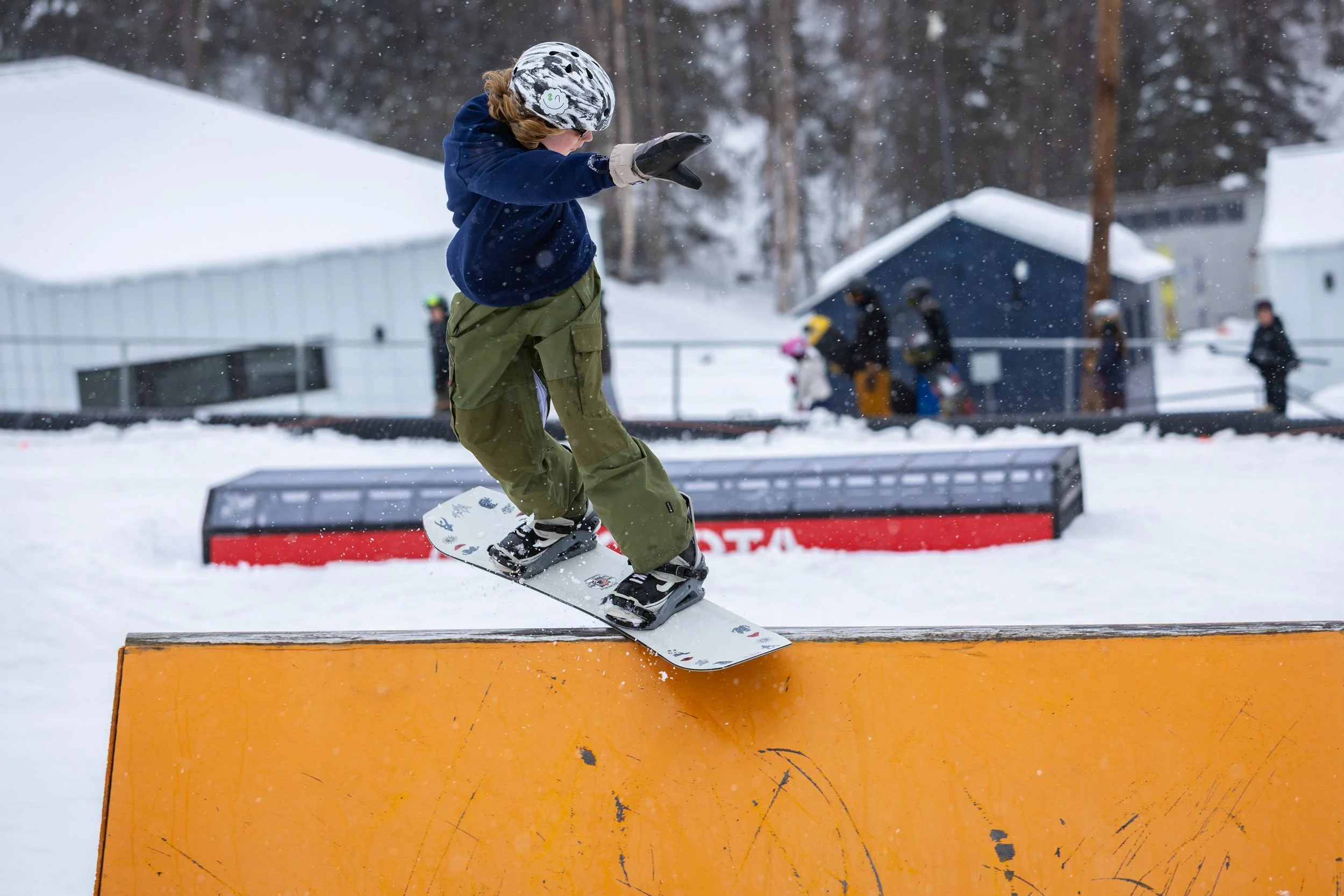 260412_Larson_rail_jam-25.jpg