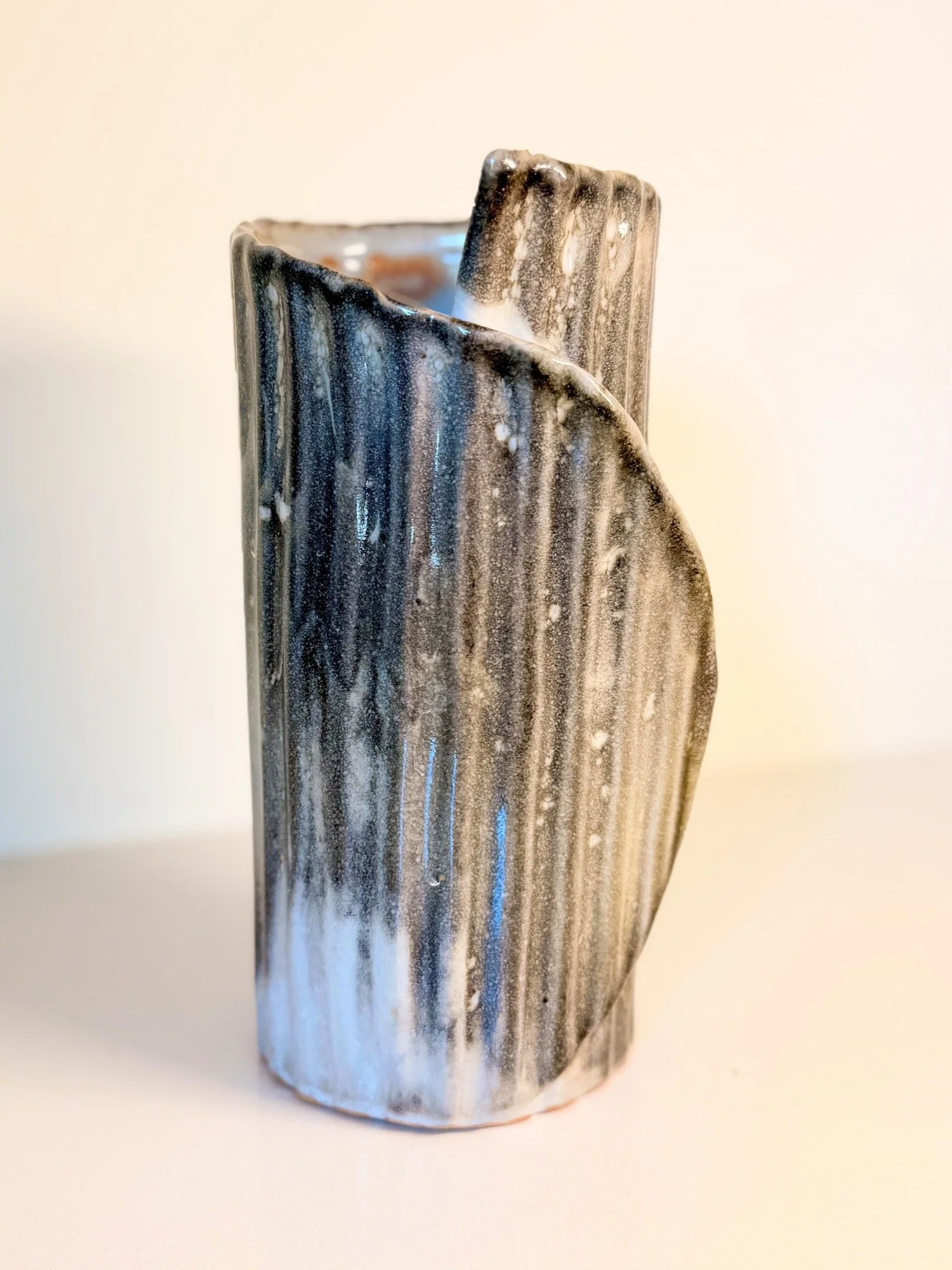 Wrap Vase - Shino 01 2.JPG