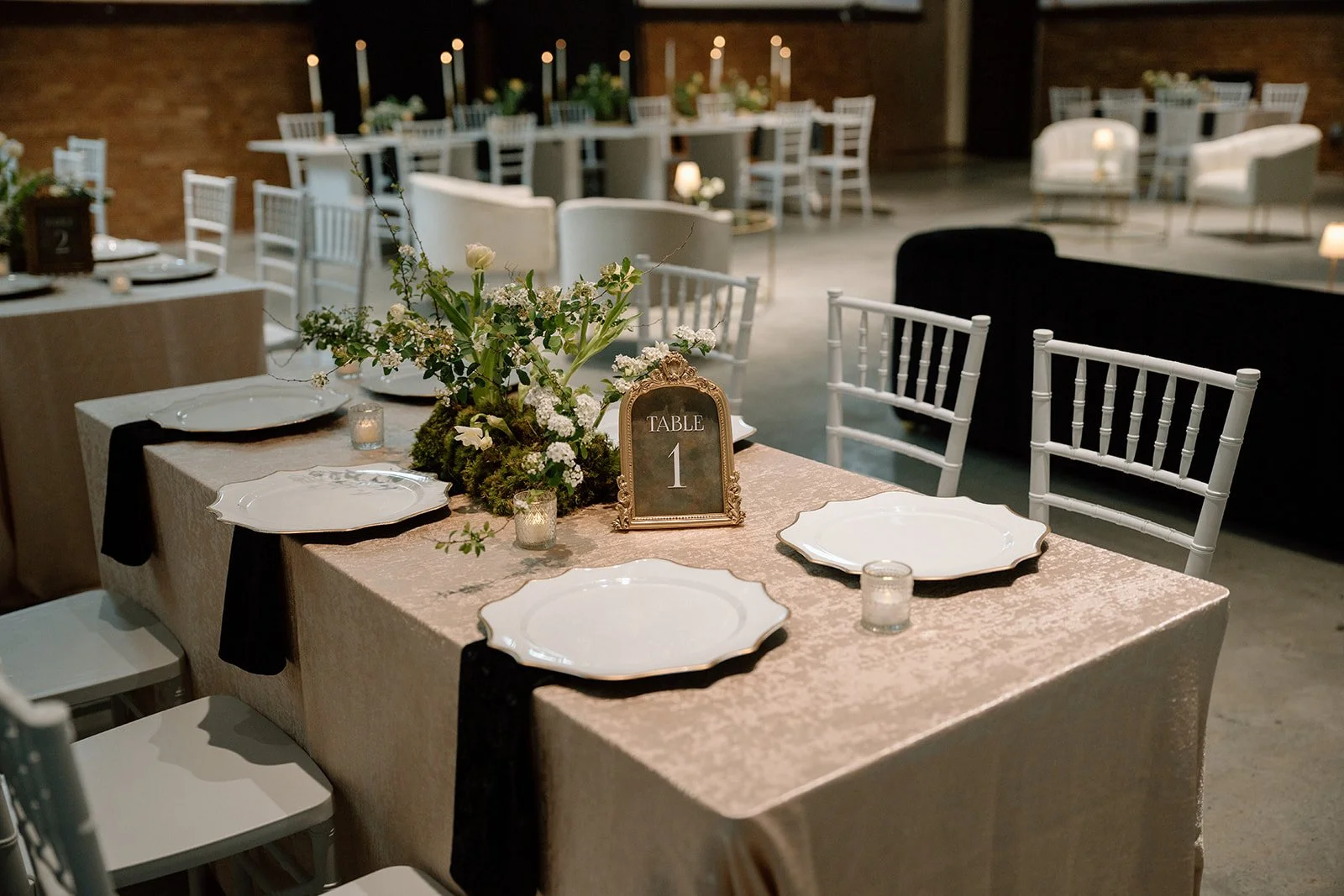 zhou-b-art-center-wedding-editorial-14_websize.jpg