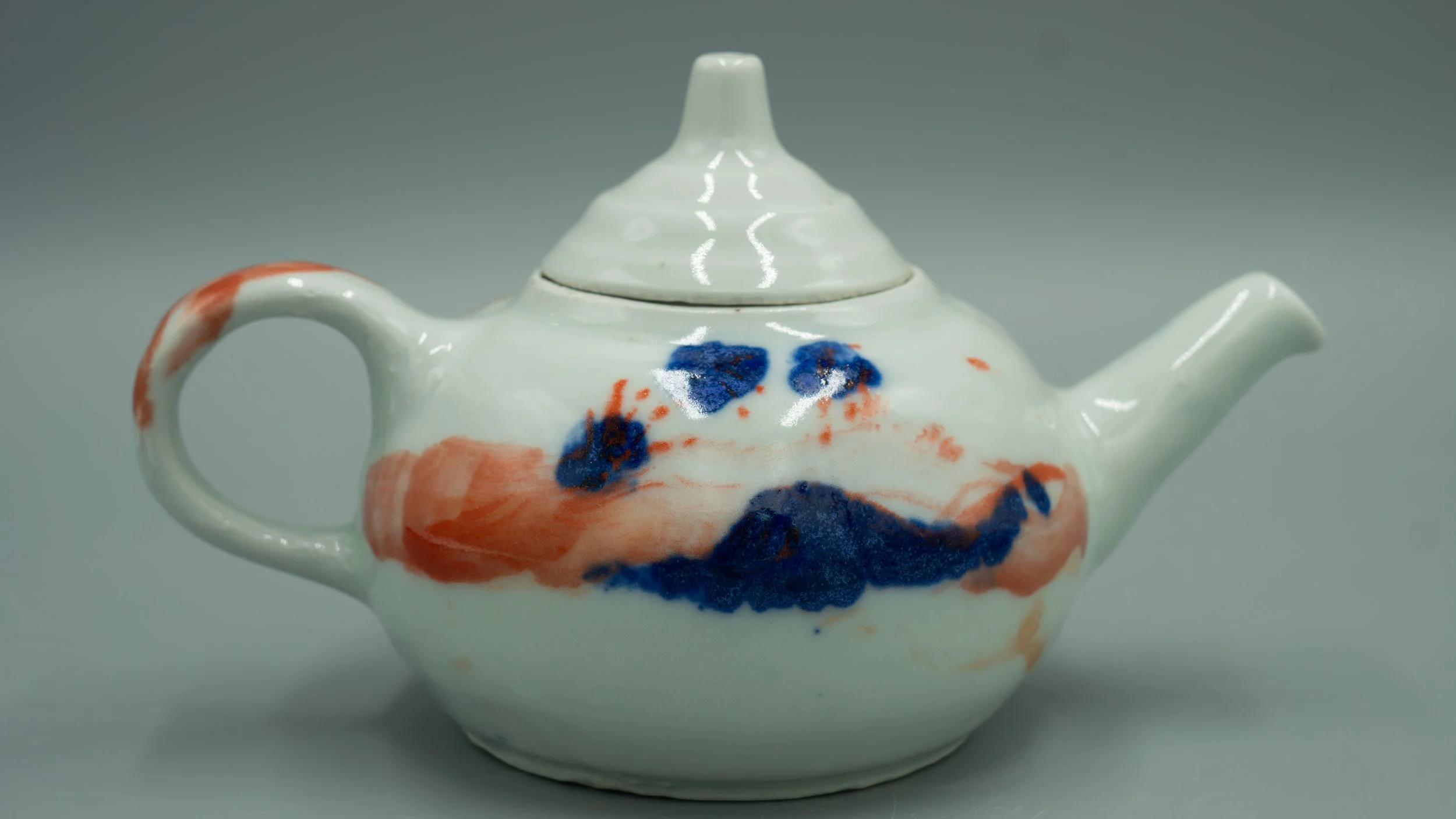 Untitled Teapot II 
stoneware, stain, glaze 
4 × 6 × 4 ½ inches