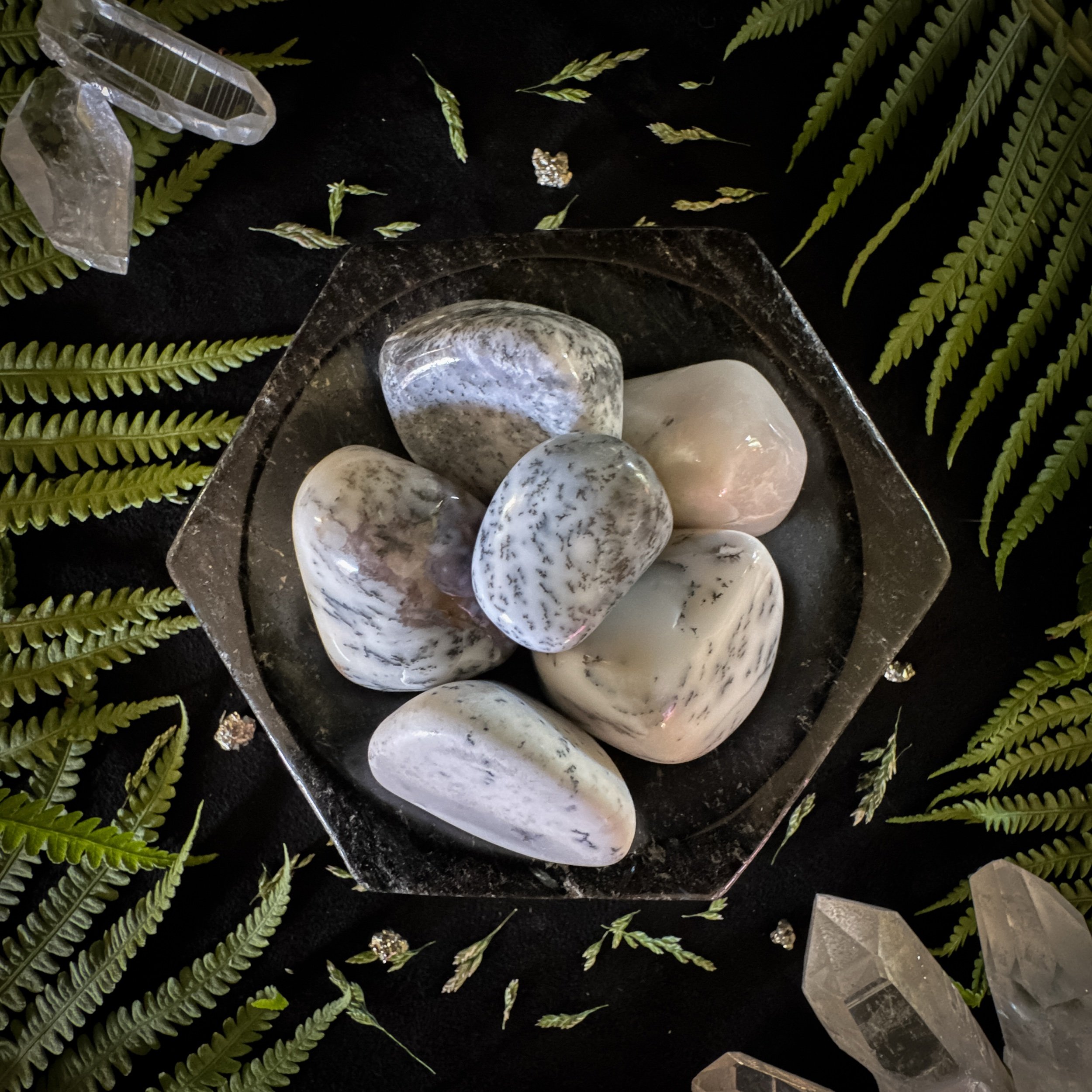 Dendritic Opal Tumble