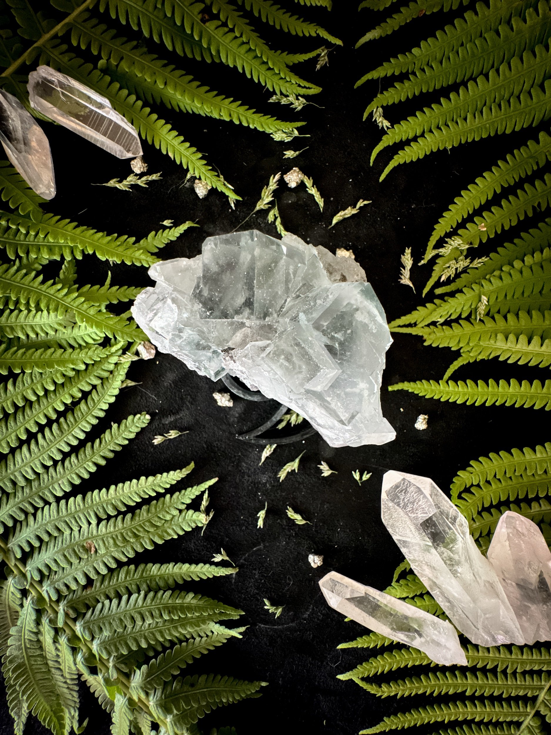Xianghualing Fluorite Specimen