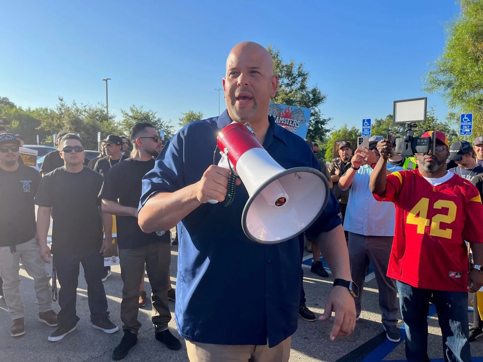 VICTOR MINEROS Teamsters