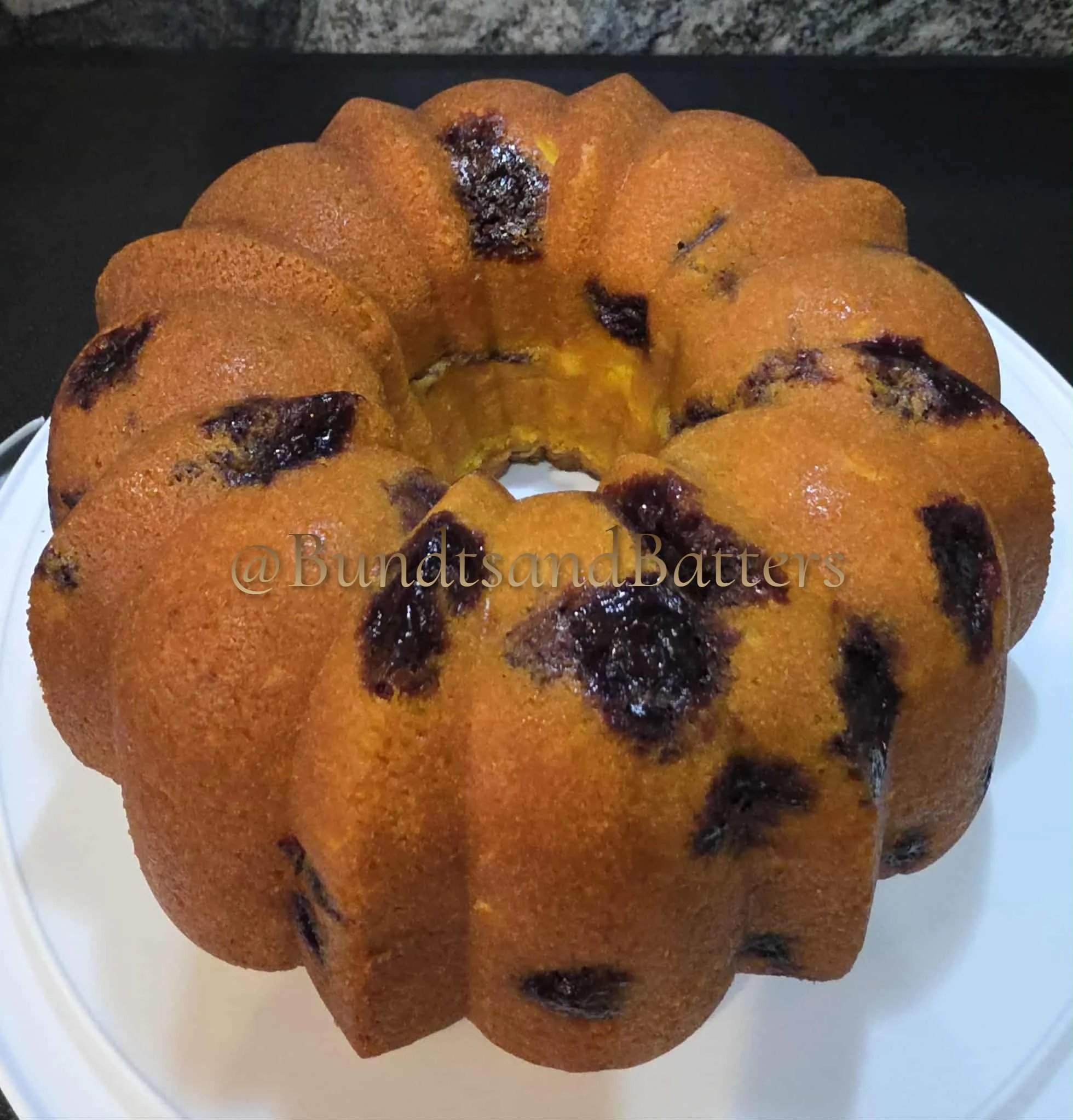 Traditional Vanilla Pound Cake with Blueberries