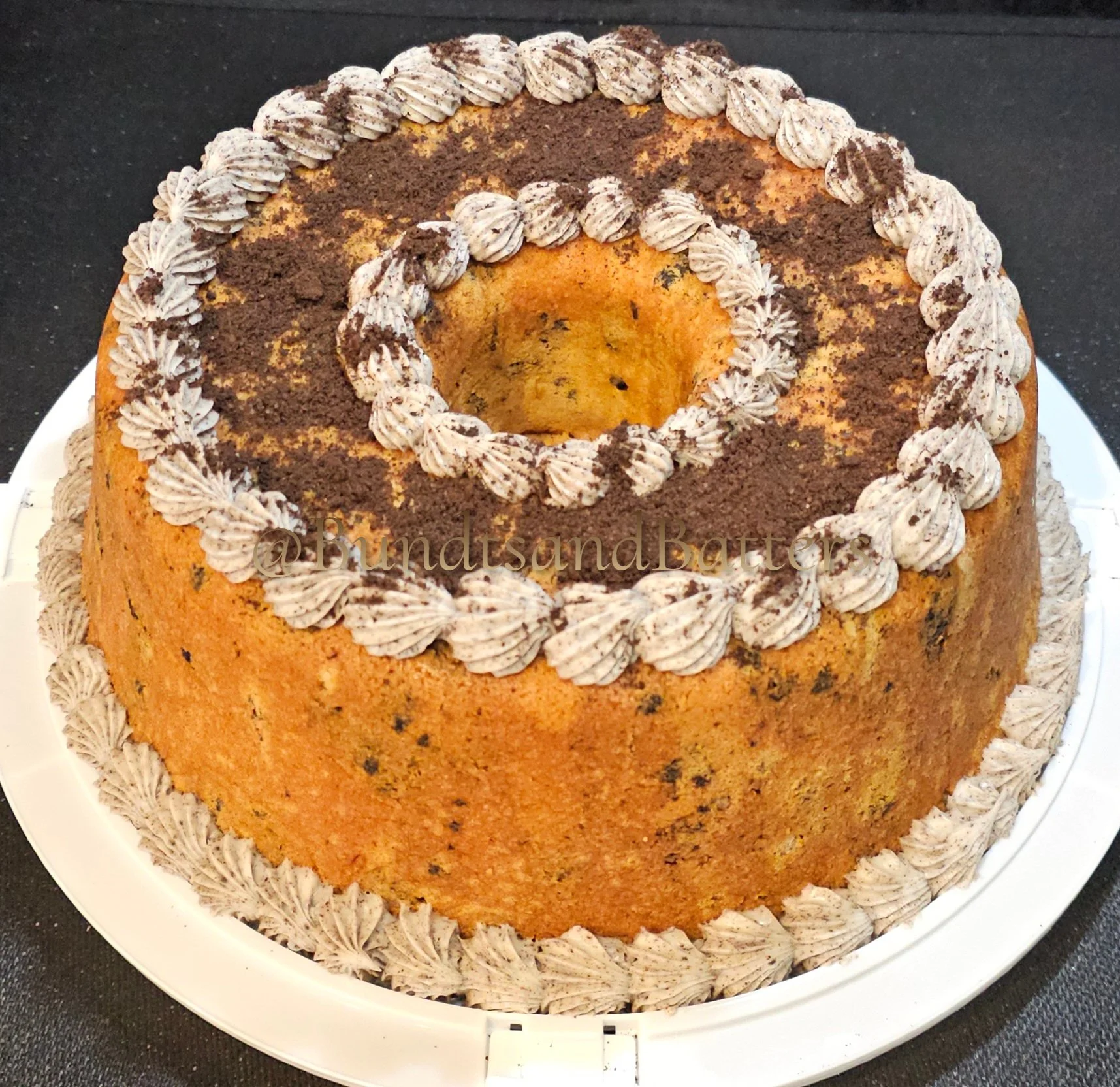 Oreo Cookies and Cream Pound Cake with Oreo Cream Cheese Frosting and Crushed Oreo Topping