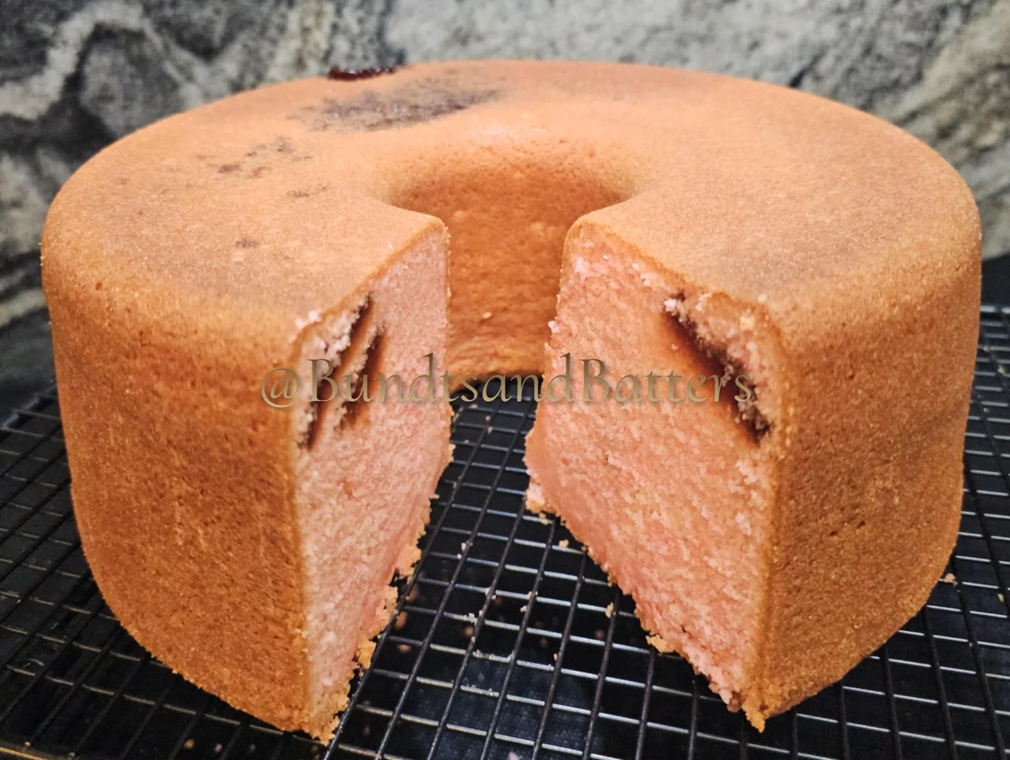 Traditional Vanilla Pound Cake with Guava Filling