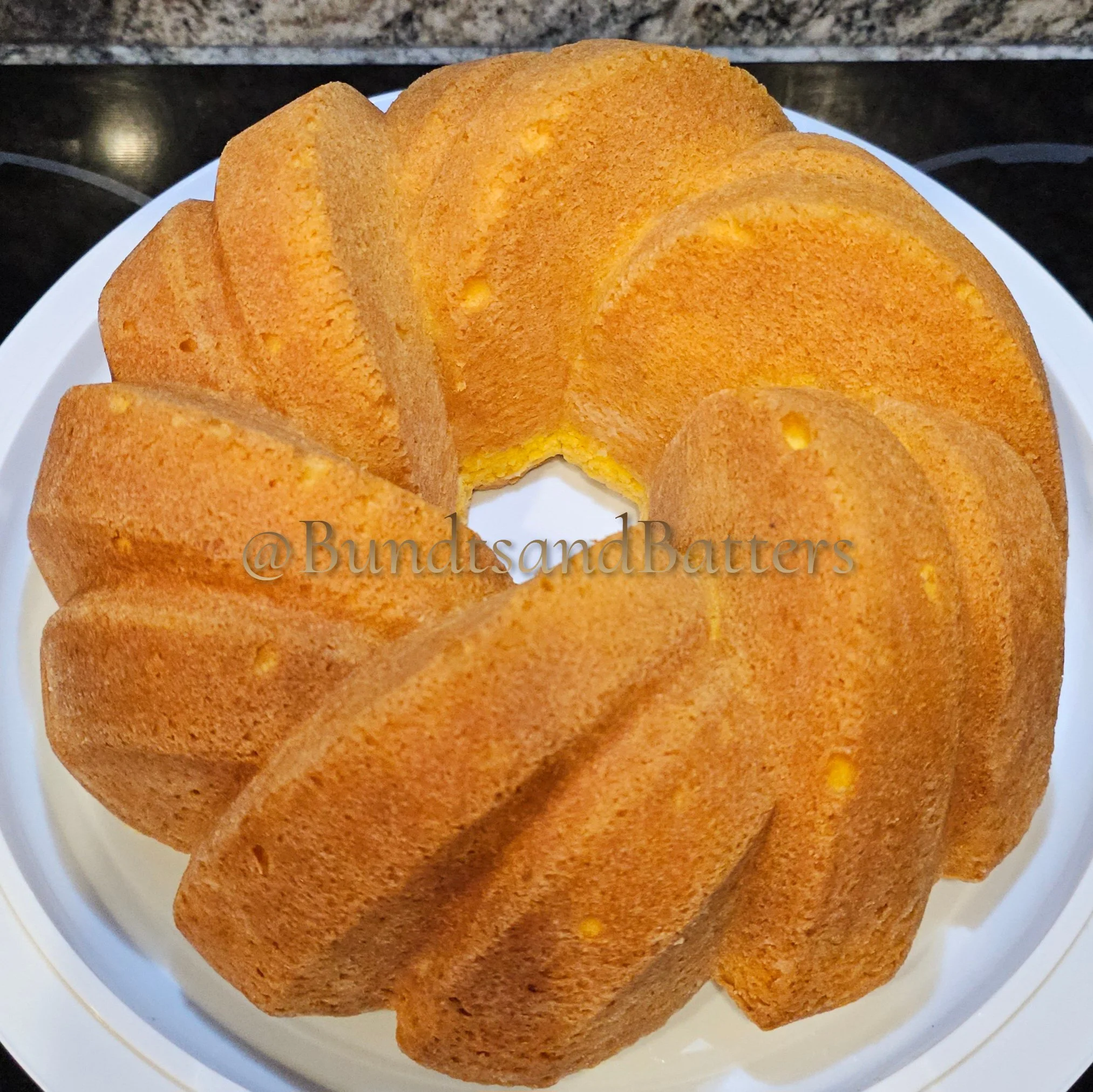 Traditional Vanilla Pound Cake