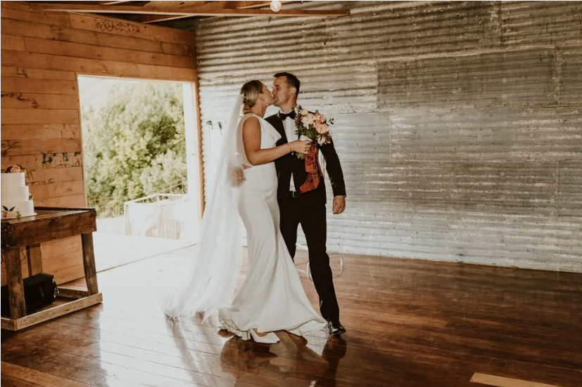 Jaymee photography dance floor.png