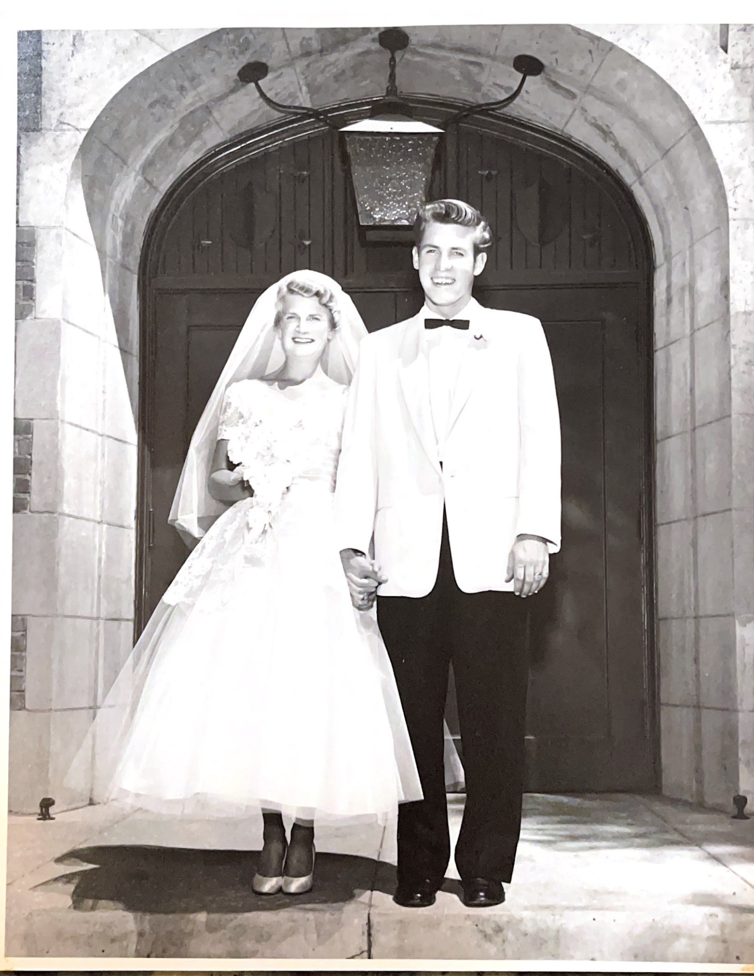 DAVID HUNTER '53 AND NANCY FARRARO '53
MARRIED AUGUST 27, 1955