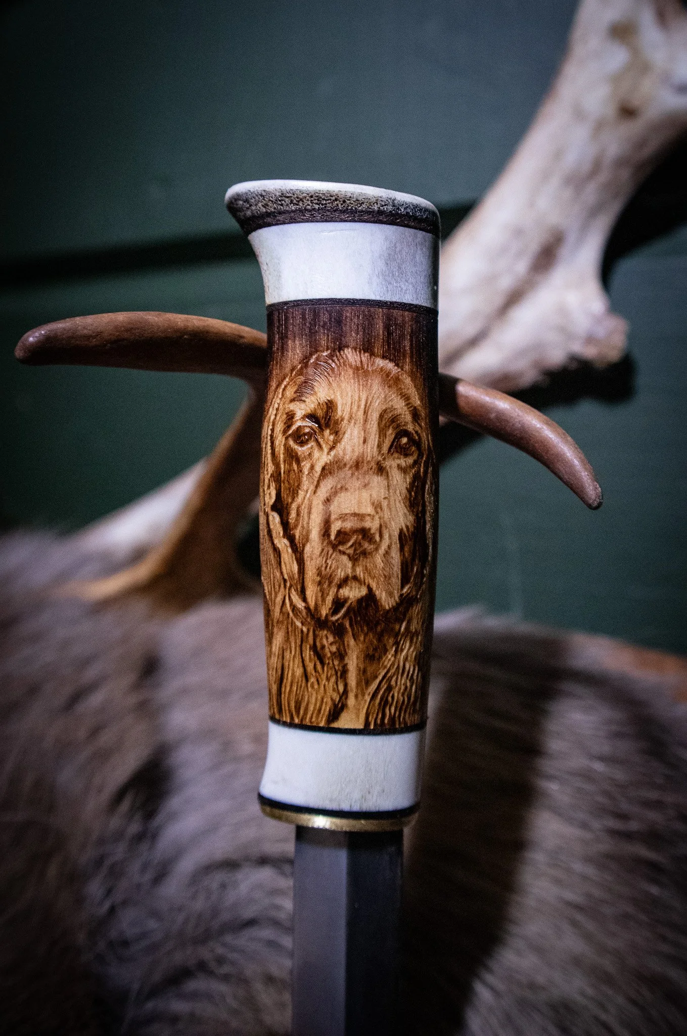 Knife with picture of own dog