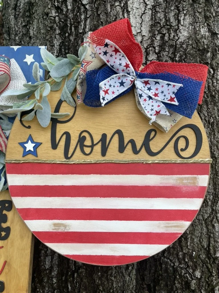 🇺🇸 Striped Stars & Home Door Hanger